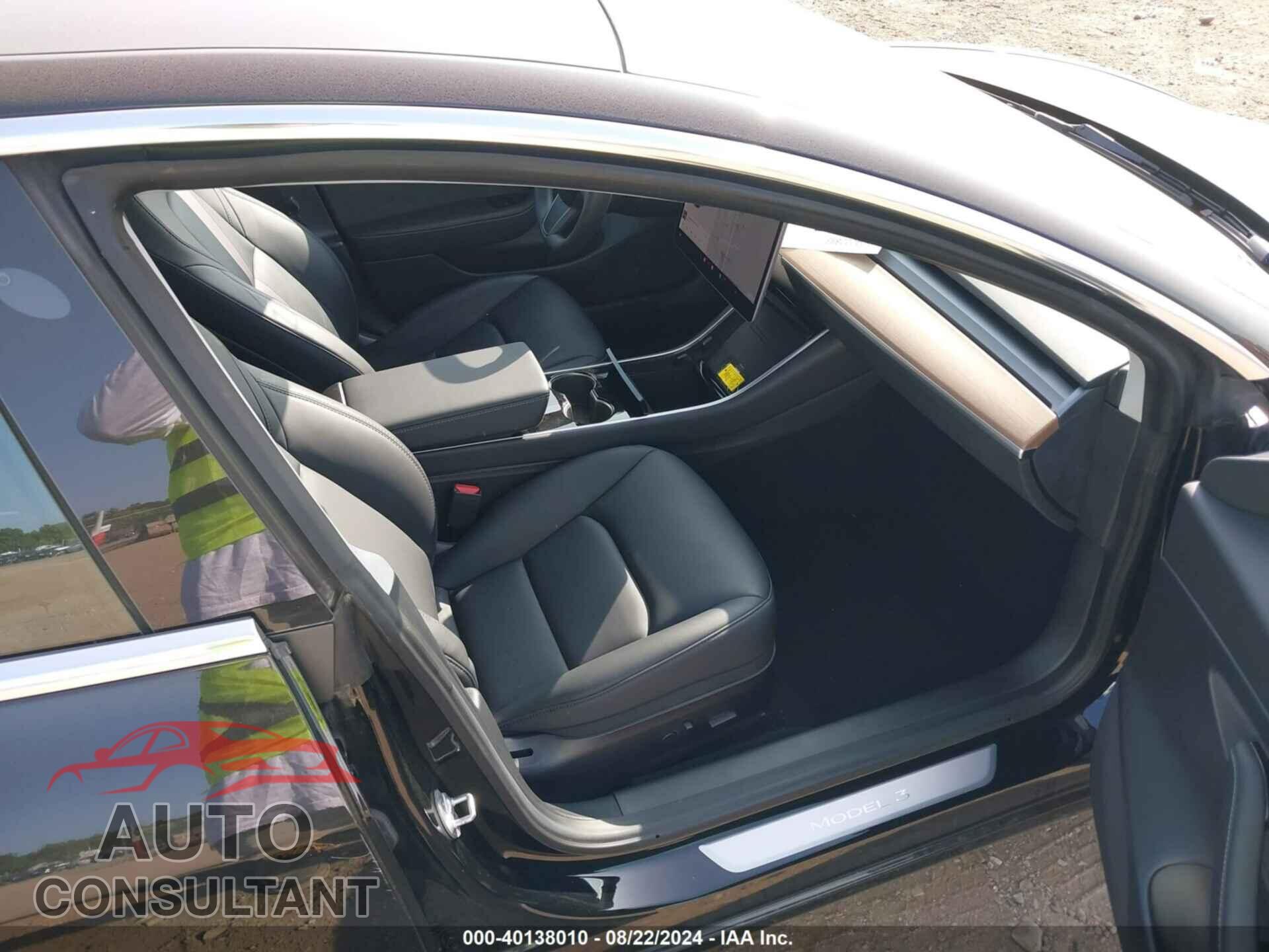 TESLA MODEL 3 2020 - 5YJ3E1EA8LF598463