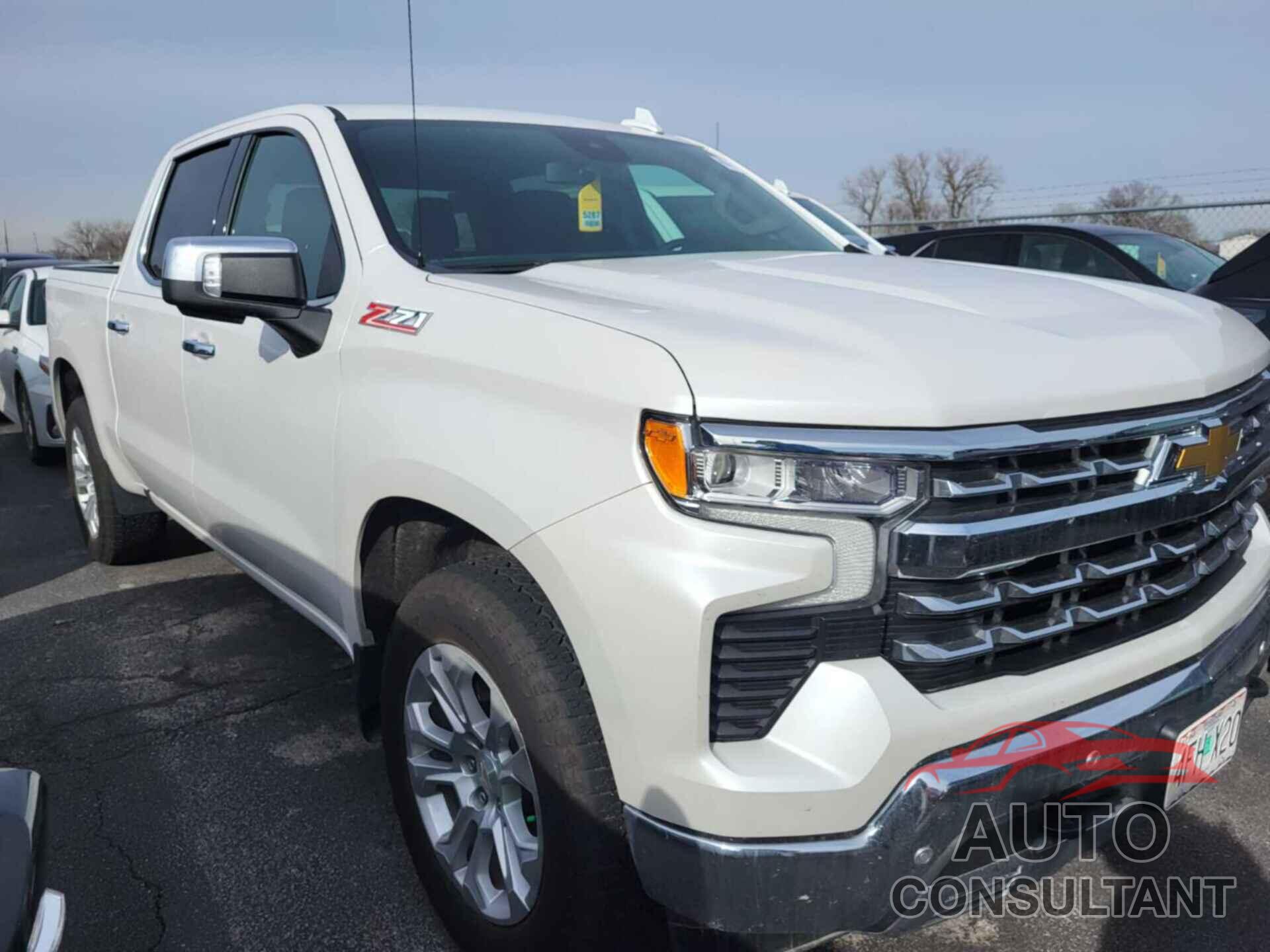 CHEVROLET SILVERADO 1500 2023 - 1GCUDGED1PZ199110