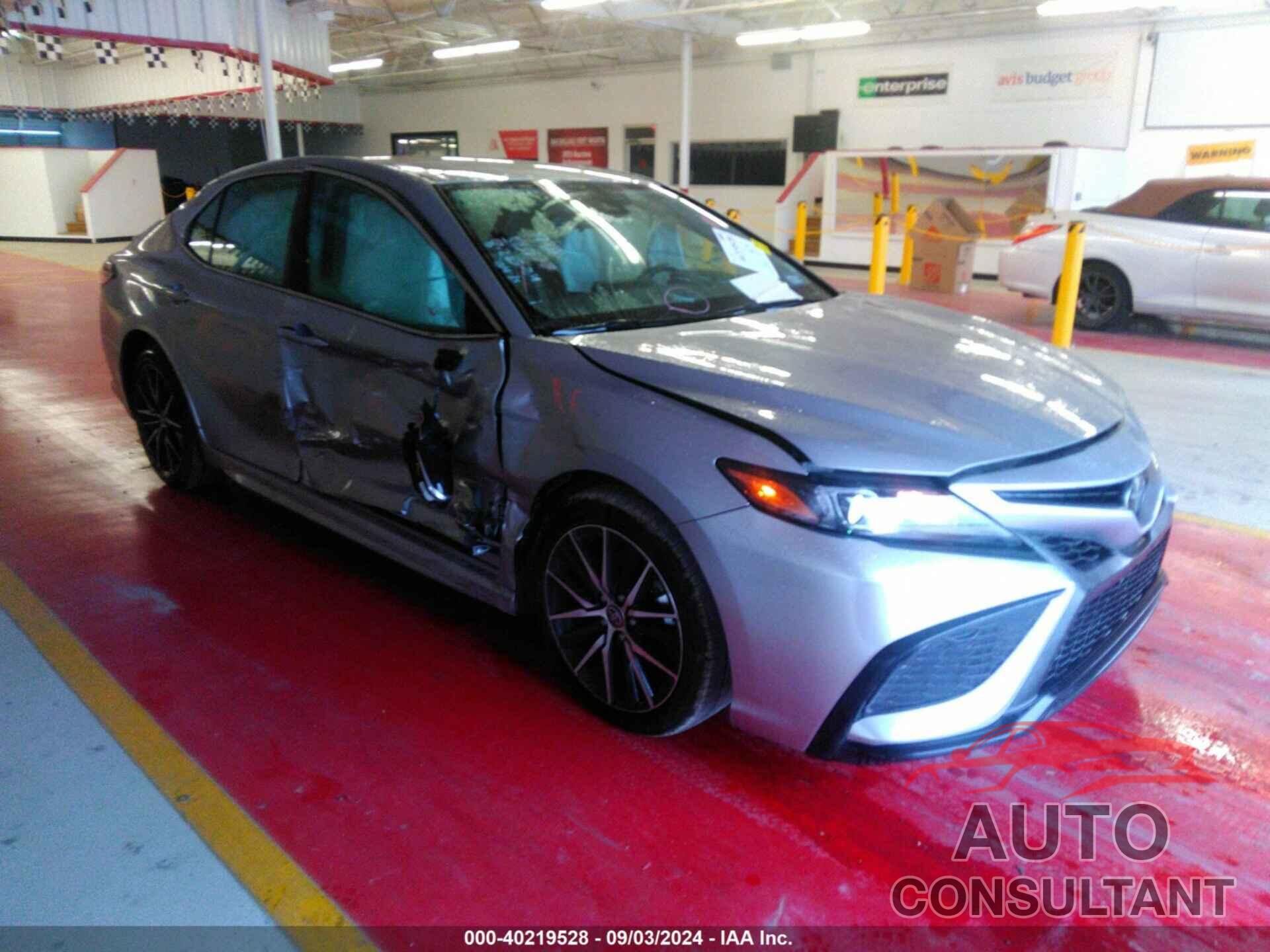 TOYOTA CAMRY 2023 - 4T1G11AK9PU735804