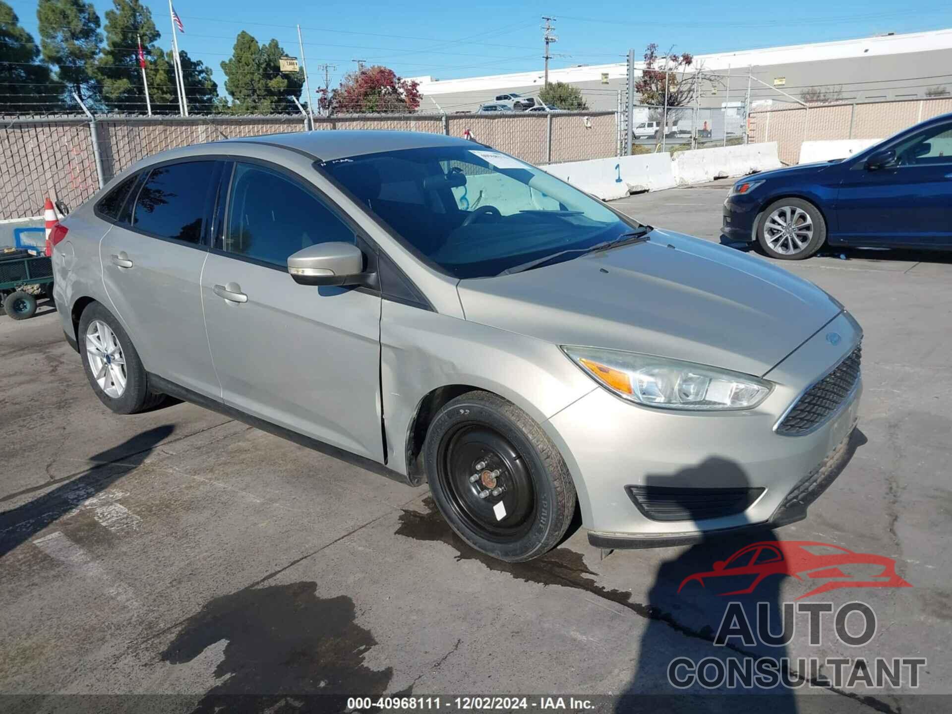 FORD FOCUS 2015 - 1FADP3F24FL275293