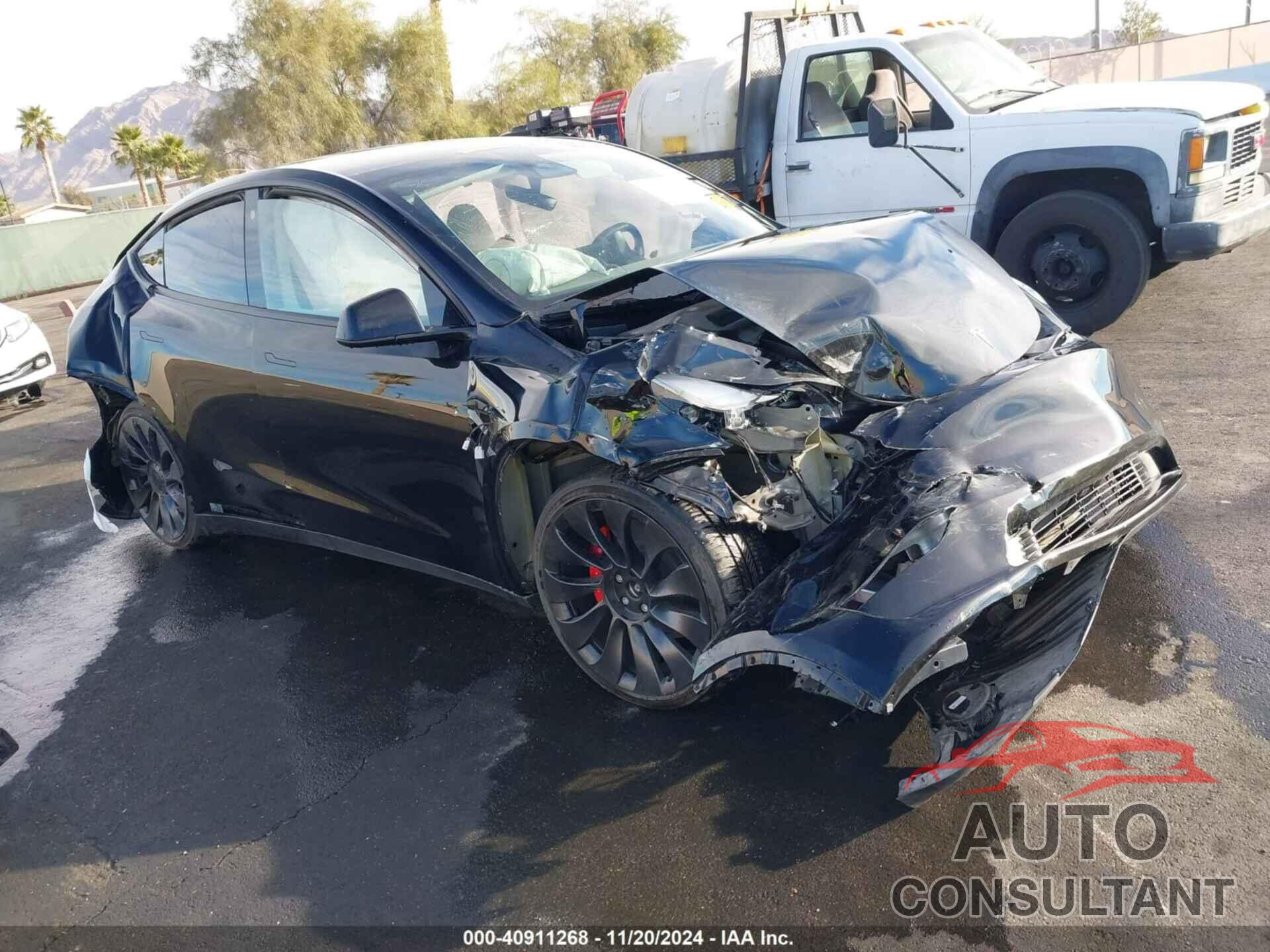 TESLA MODEL Y 2023 - 7SAYGDEF2PF737721