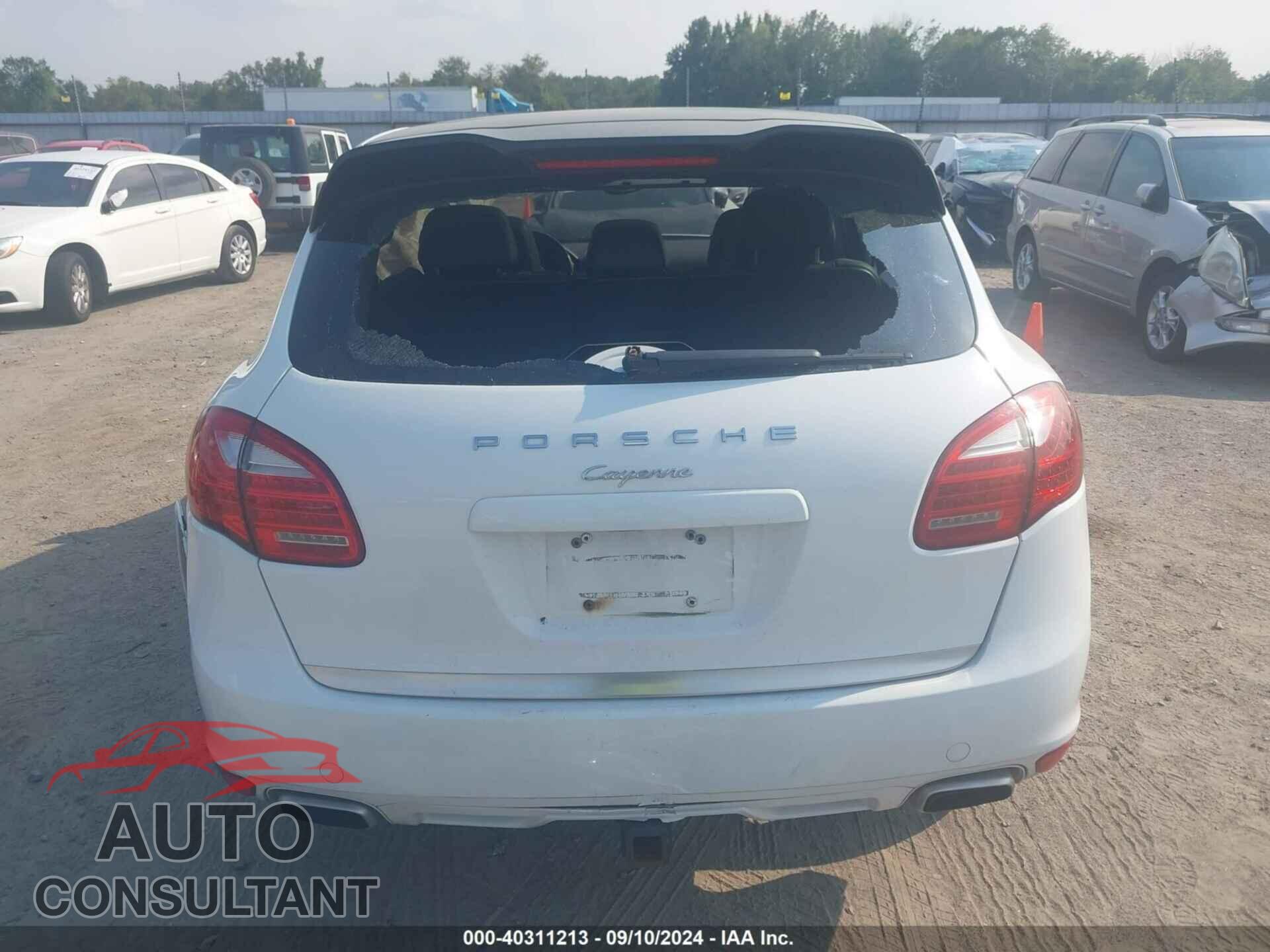 PORSCHE CAYENNE 2013 - WP1AA2A23DLA01689