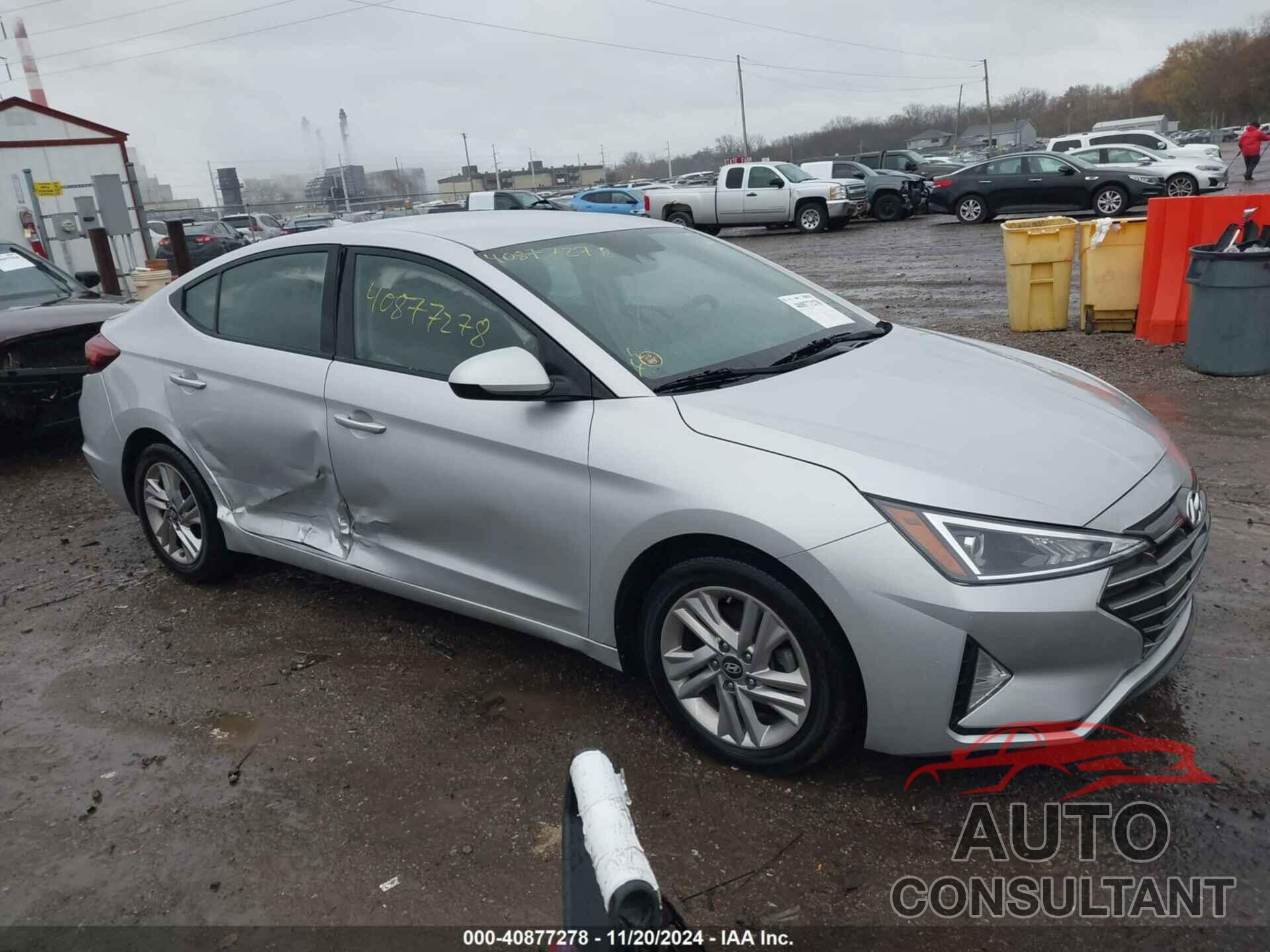 HYUNDAI ELANTRA 2019 - KMHD84LF4KU743091