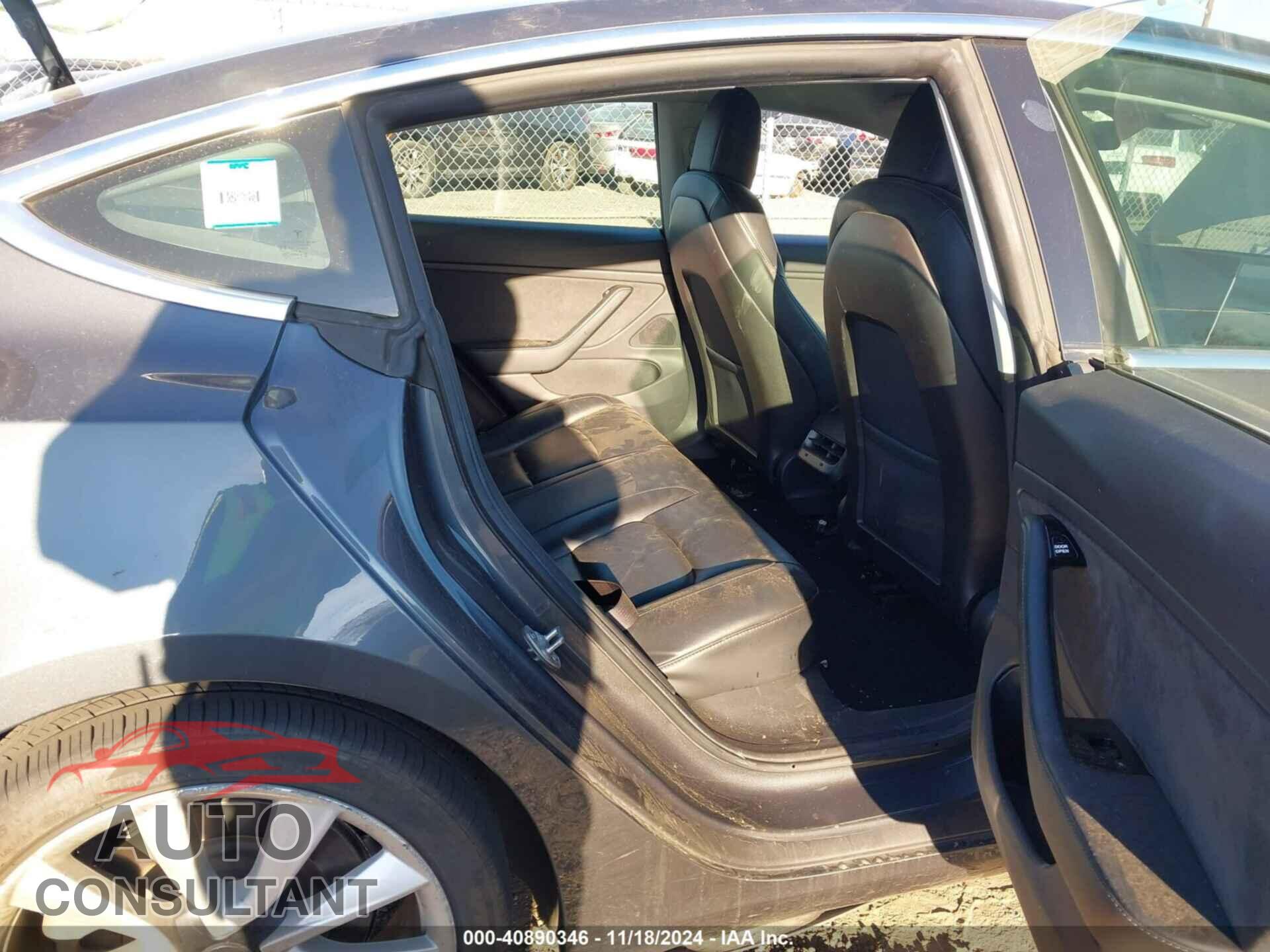 TESLA MODEL 3 2019 - 5YJ3E1EA0KF407231
