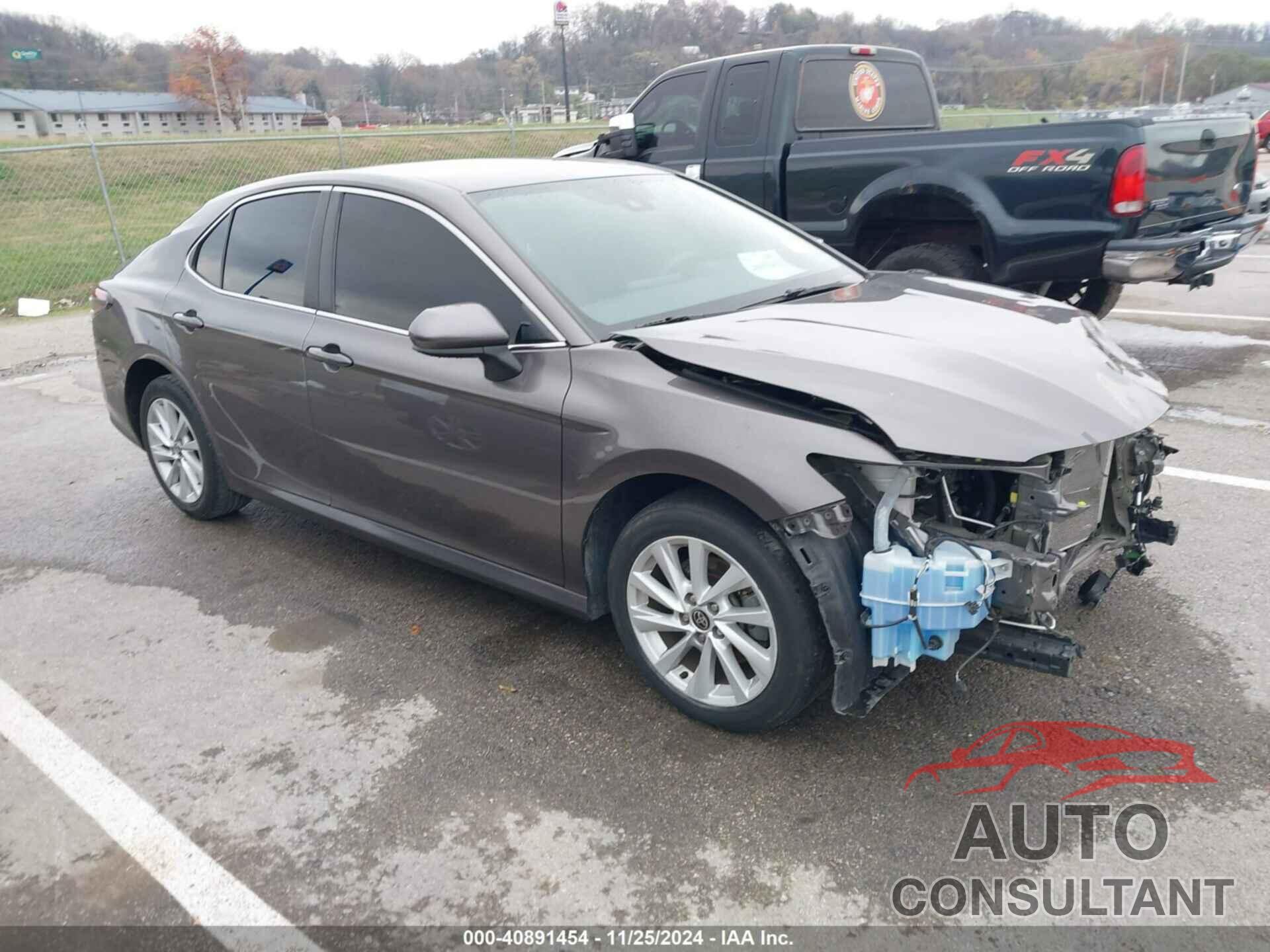 TOYOTA CAMRY 2022 - 4T1C11AK2NU665574