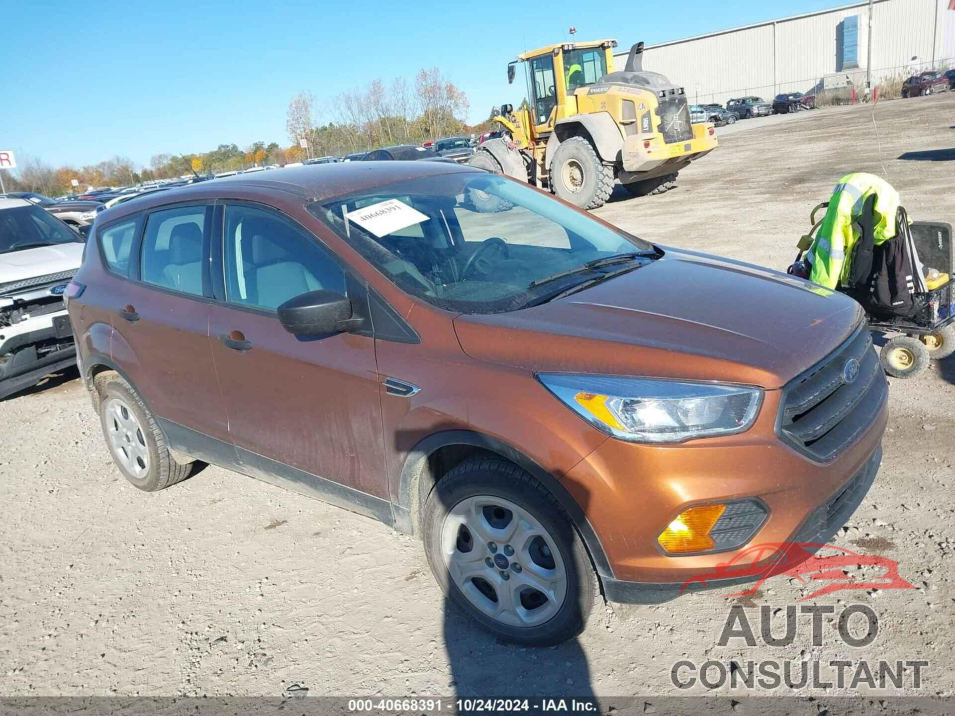 FORD ESCAPE 2017 - 1FMCU0F79HUD40060