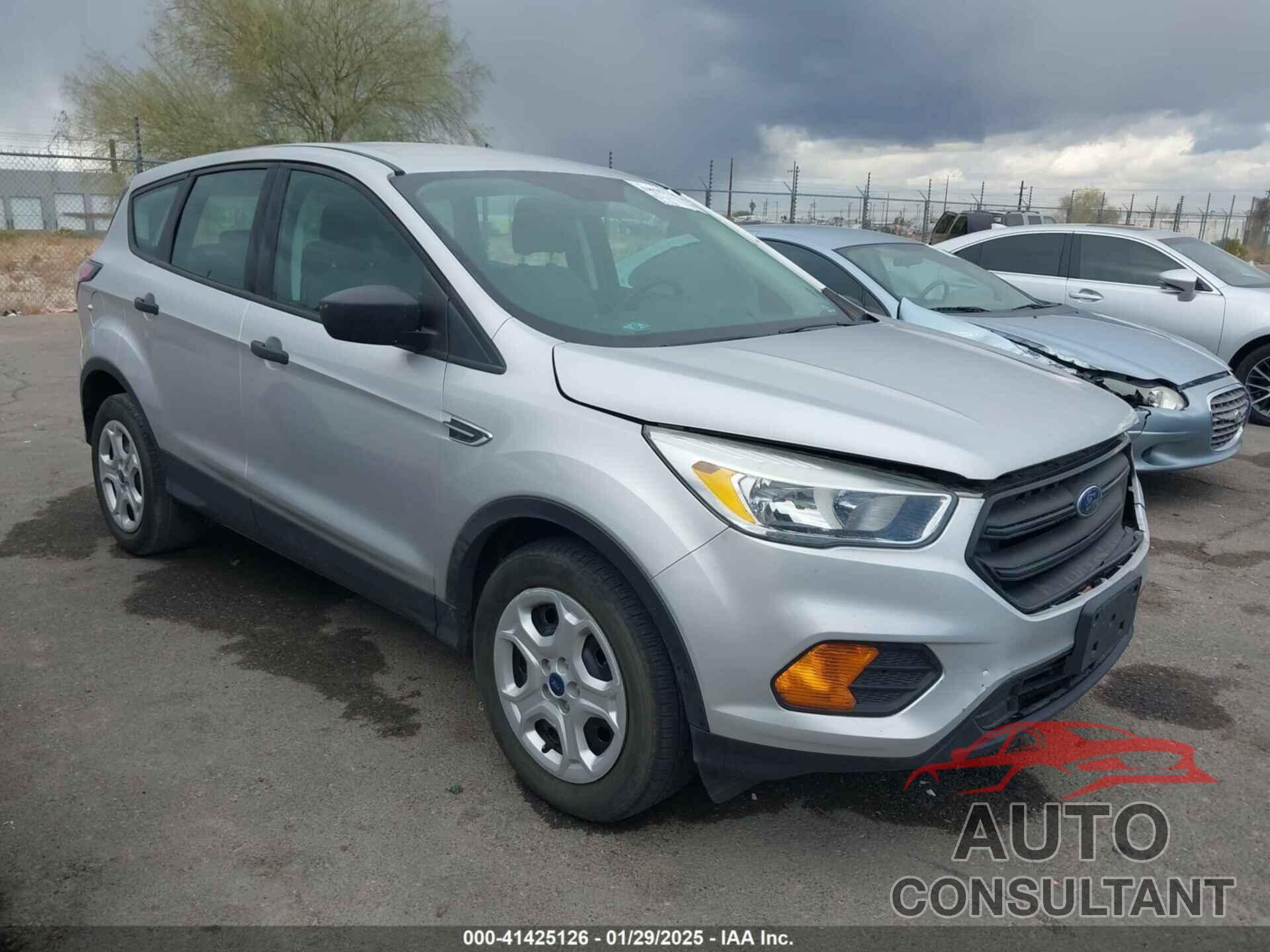 FORD ESCAPE 2017 - 1FMCU0F74HUB19823