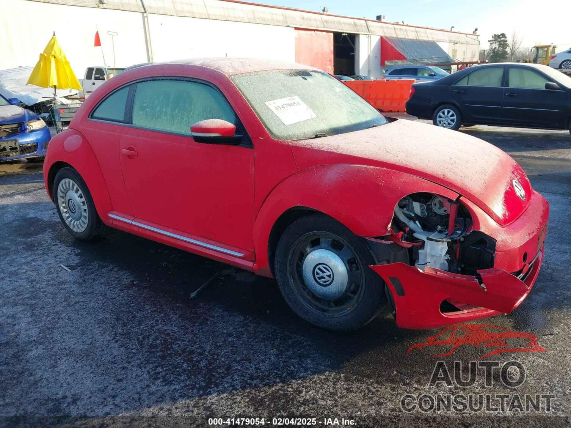 VOLKSWAGEN BEETLE 2014 - 3VWJP7AT8EM629573