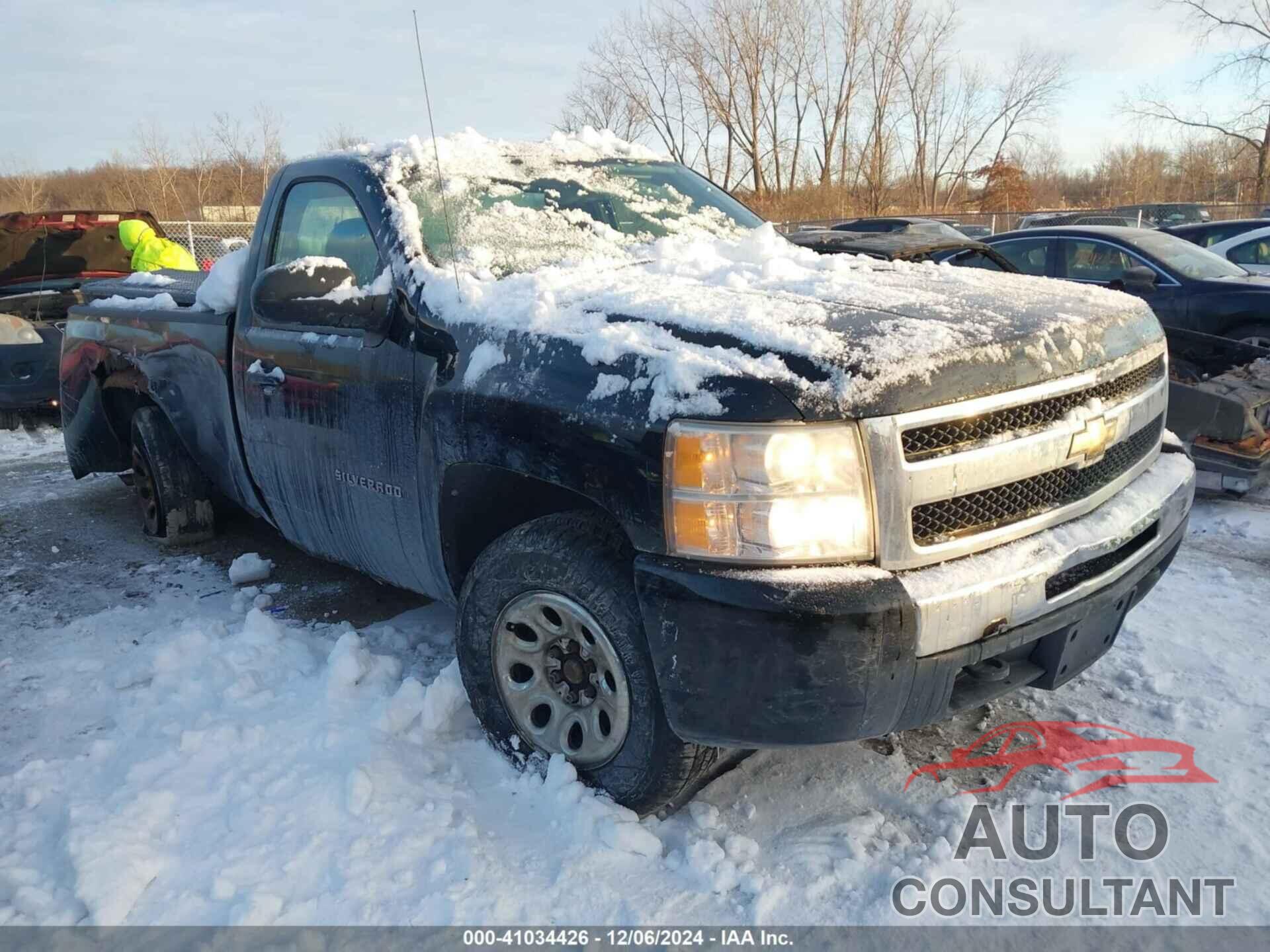 CHEVROLET SILVERADO 1500 2011 - 1GCNKPEA9BF133835