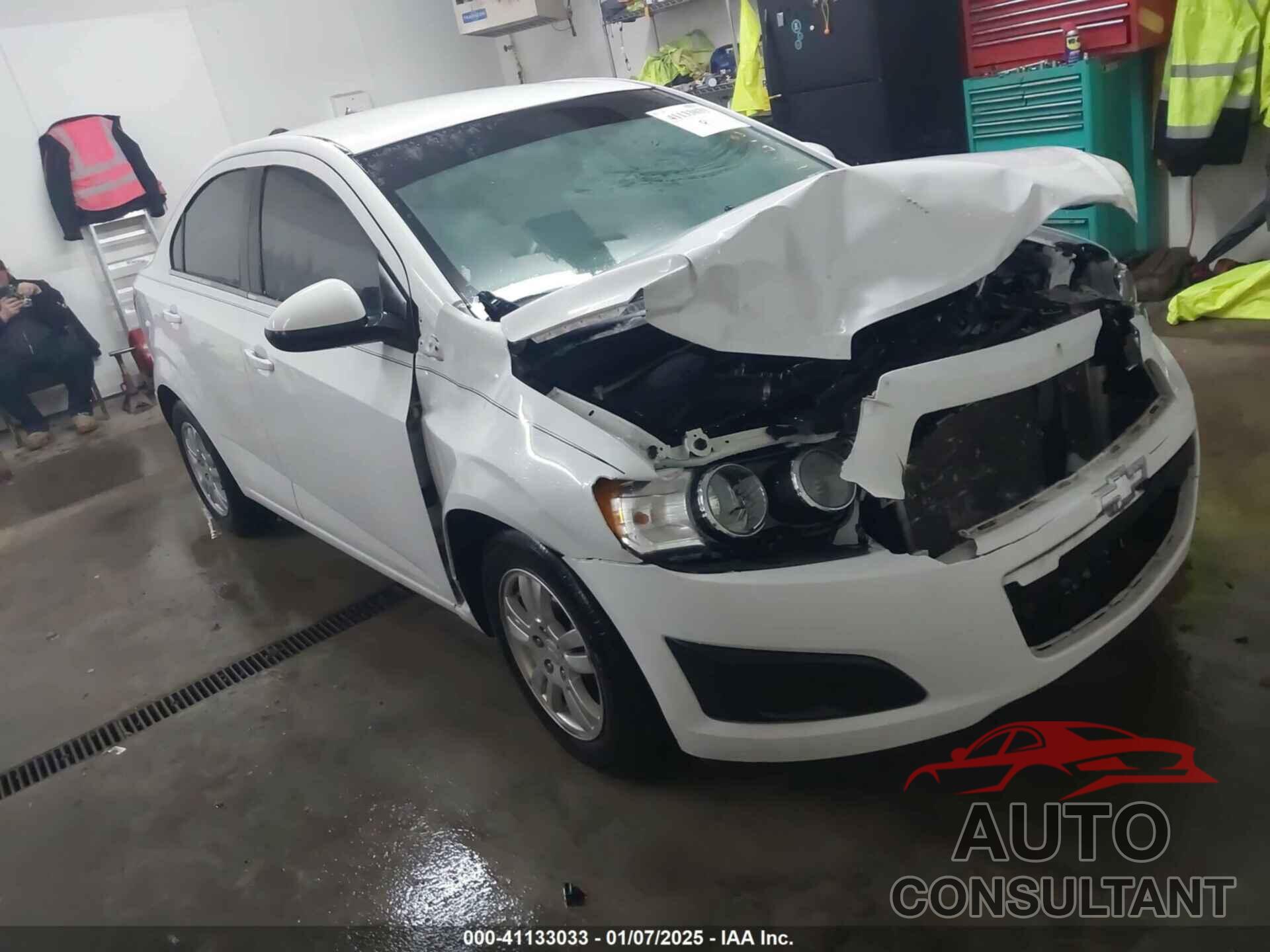 CHEVROLET SONIC 2013 - 1G1JC5SB6D4188165