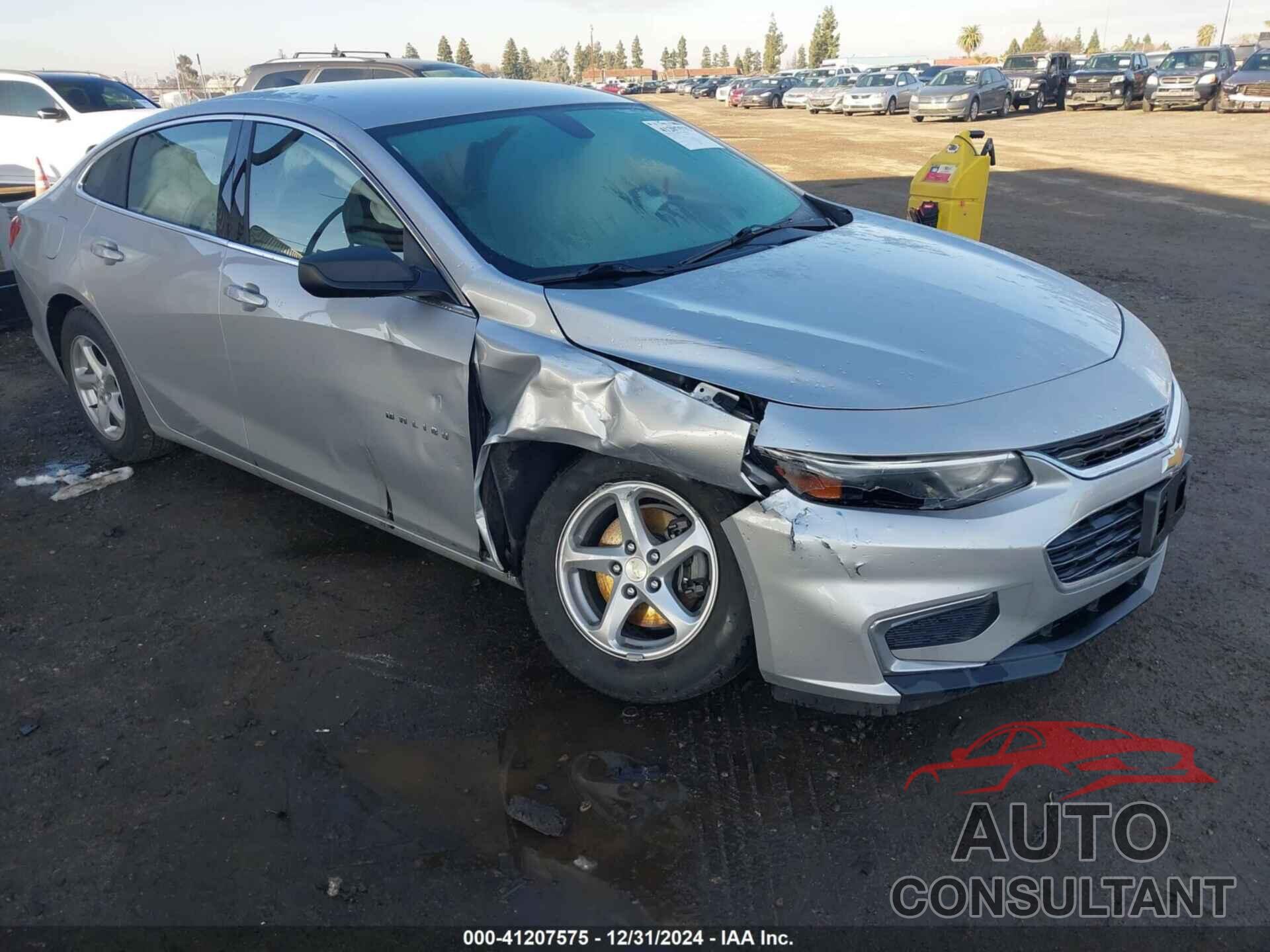 CHEVROLET MALIBU 2018 - 1G1ZC5ST8JF201557