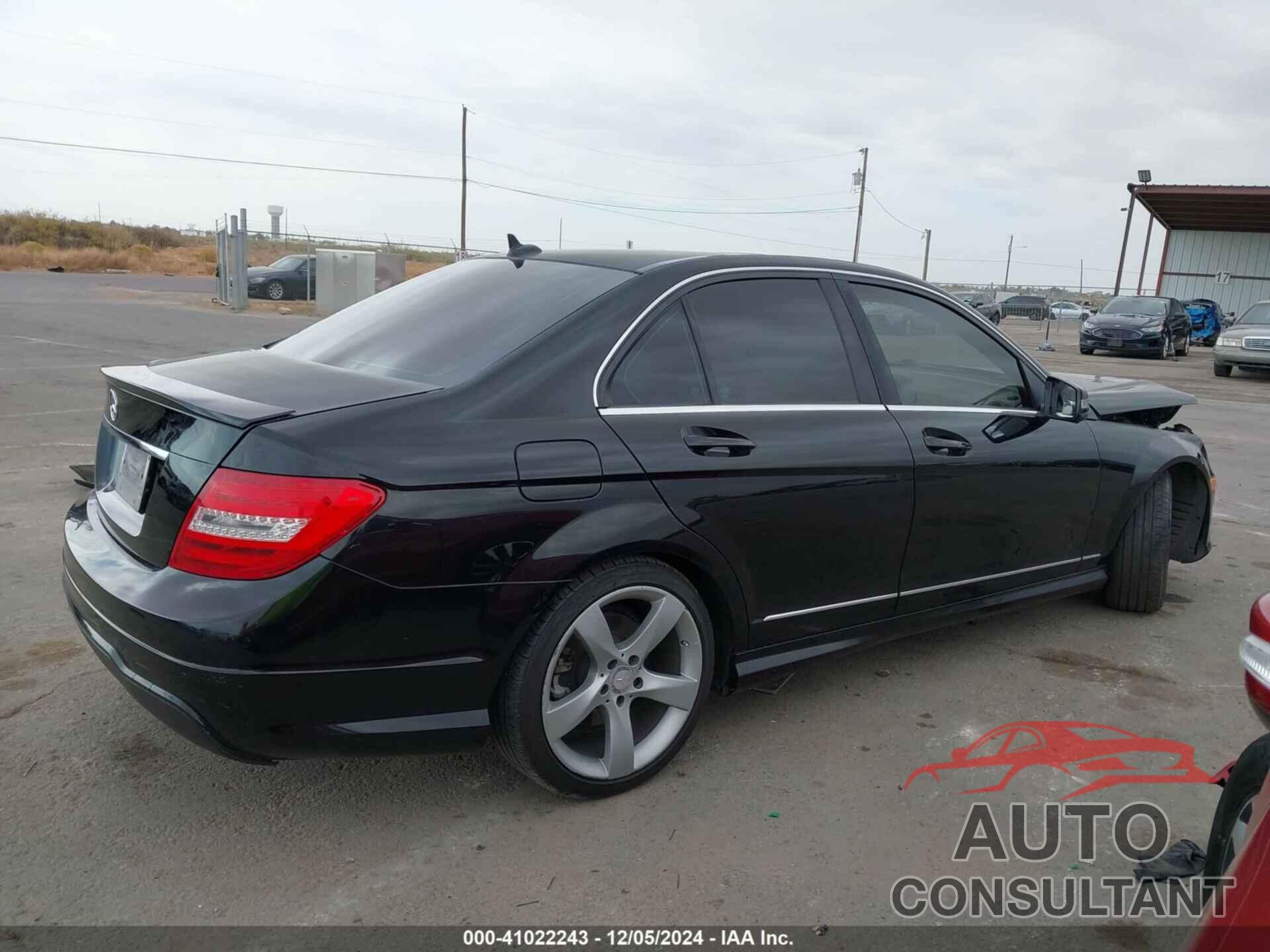 MERCEDES-BENZ C 250 2014 - WDDGF4HB9EA967272