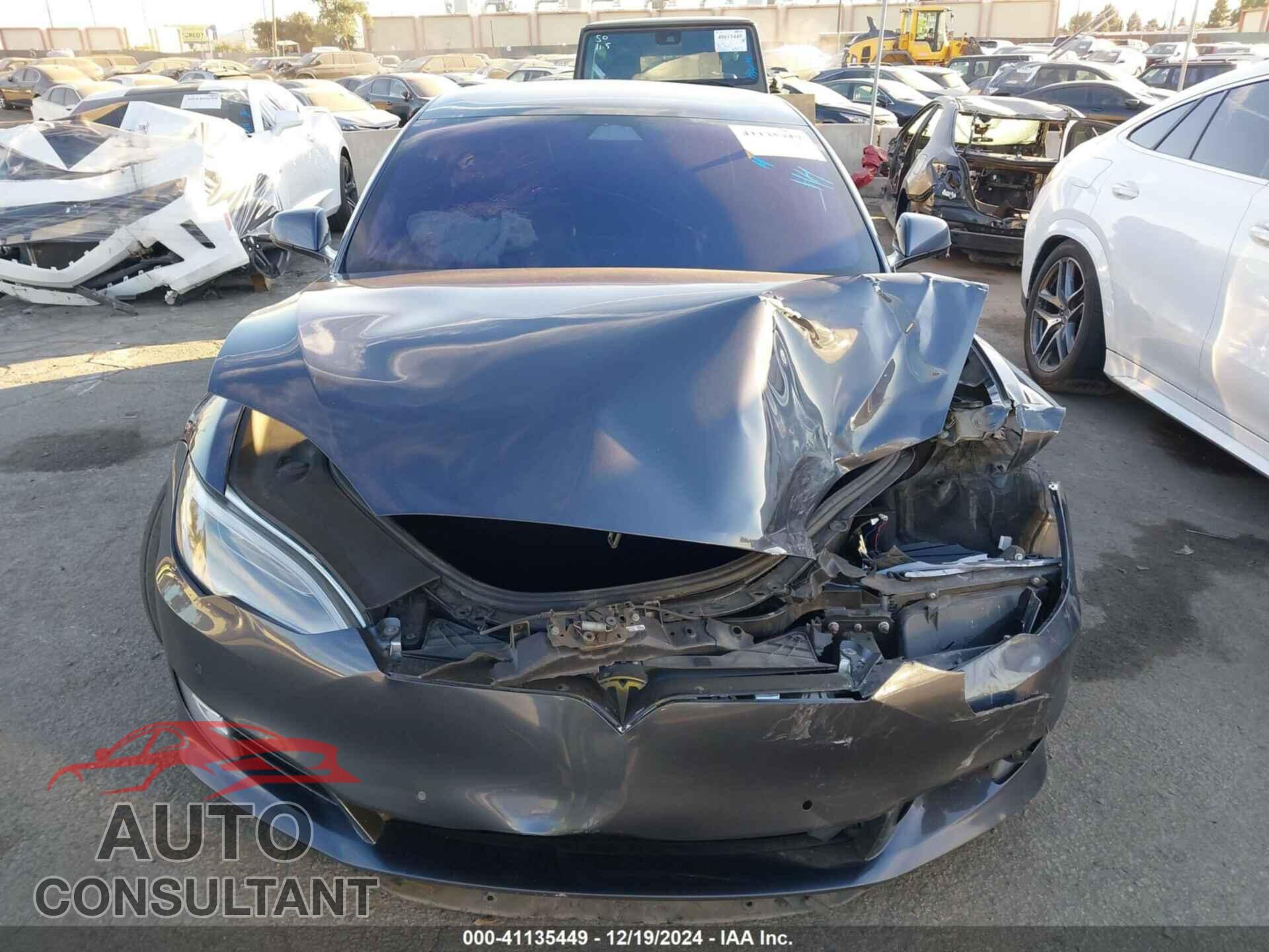 TESLA MODEL S 2018 - 5YJSA1E27JF295686