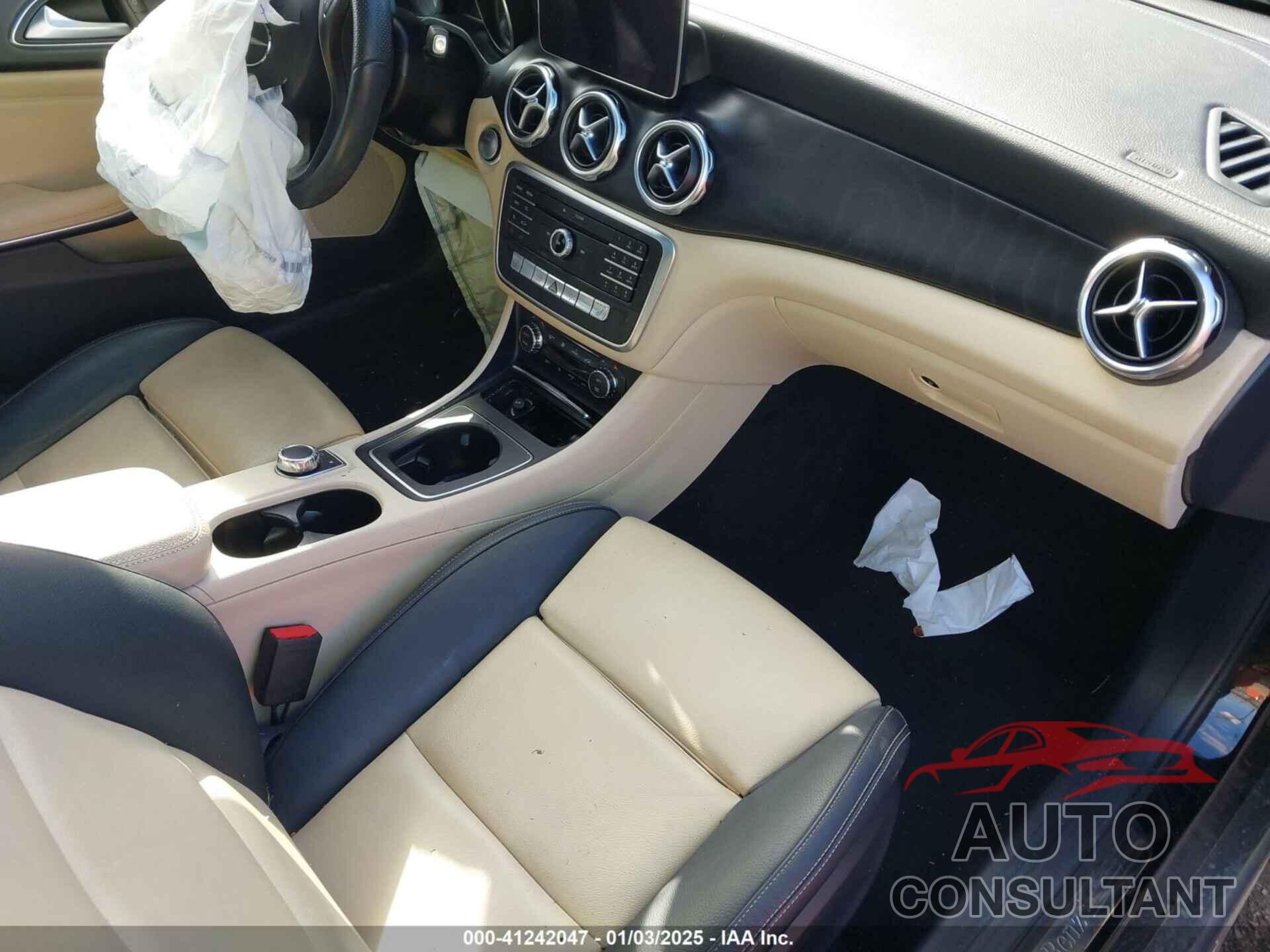 MERCEDES-BENZ GLA 250 2019 - WDCTG4EB0KJ553071