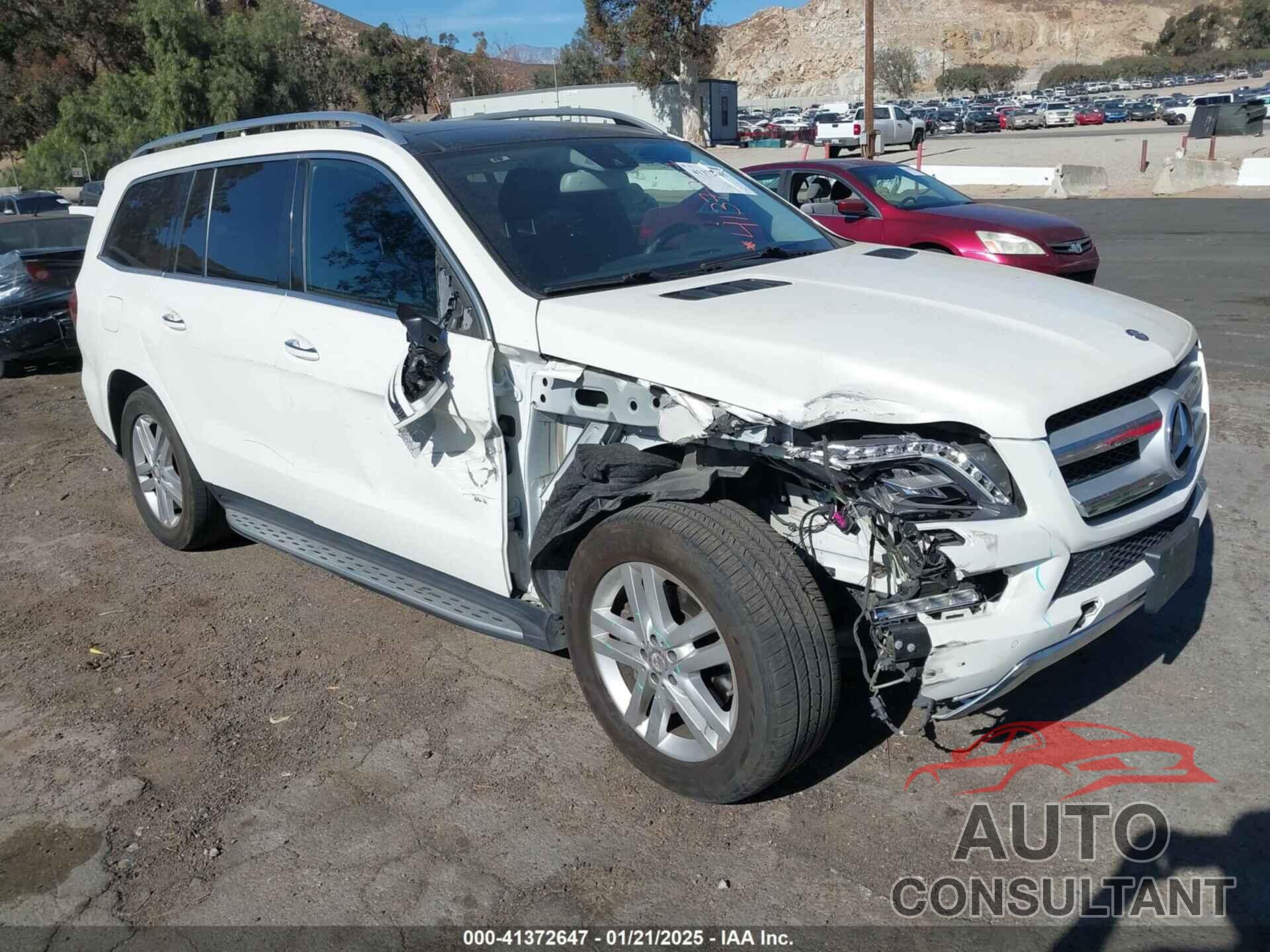 MERCEDES-BENZ GL 450 2015 - 4JGDF6EE2FA530024