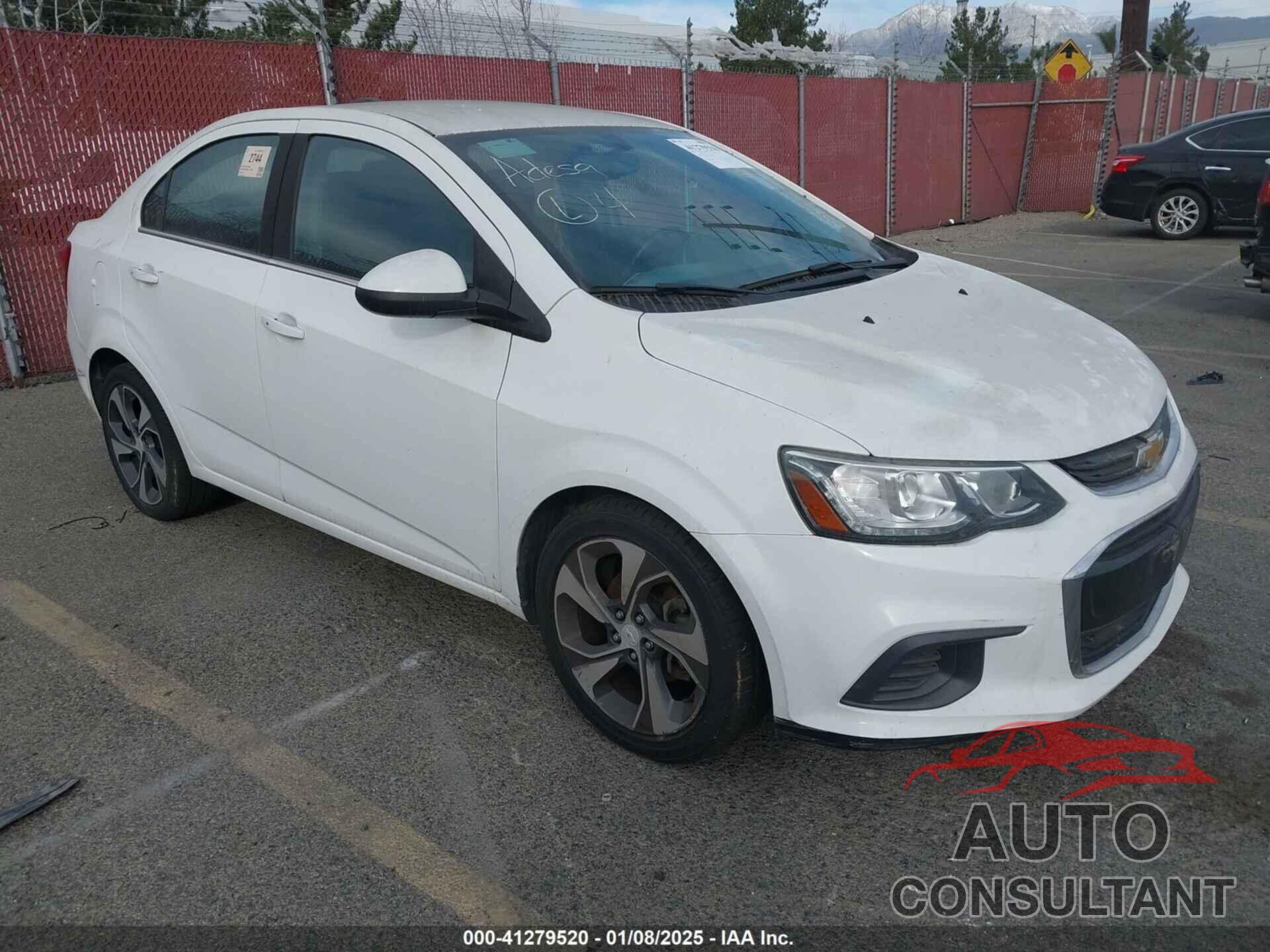 CHEVROLET SONIC 2017 - 1G1JF5SB7H4126562