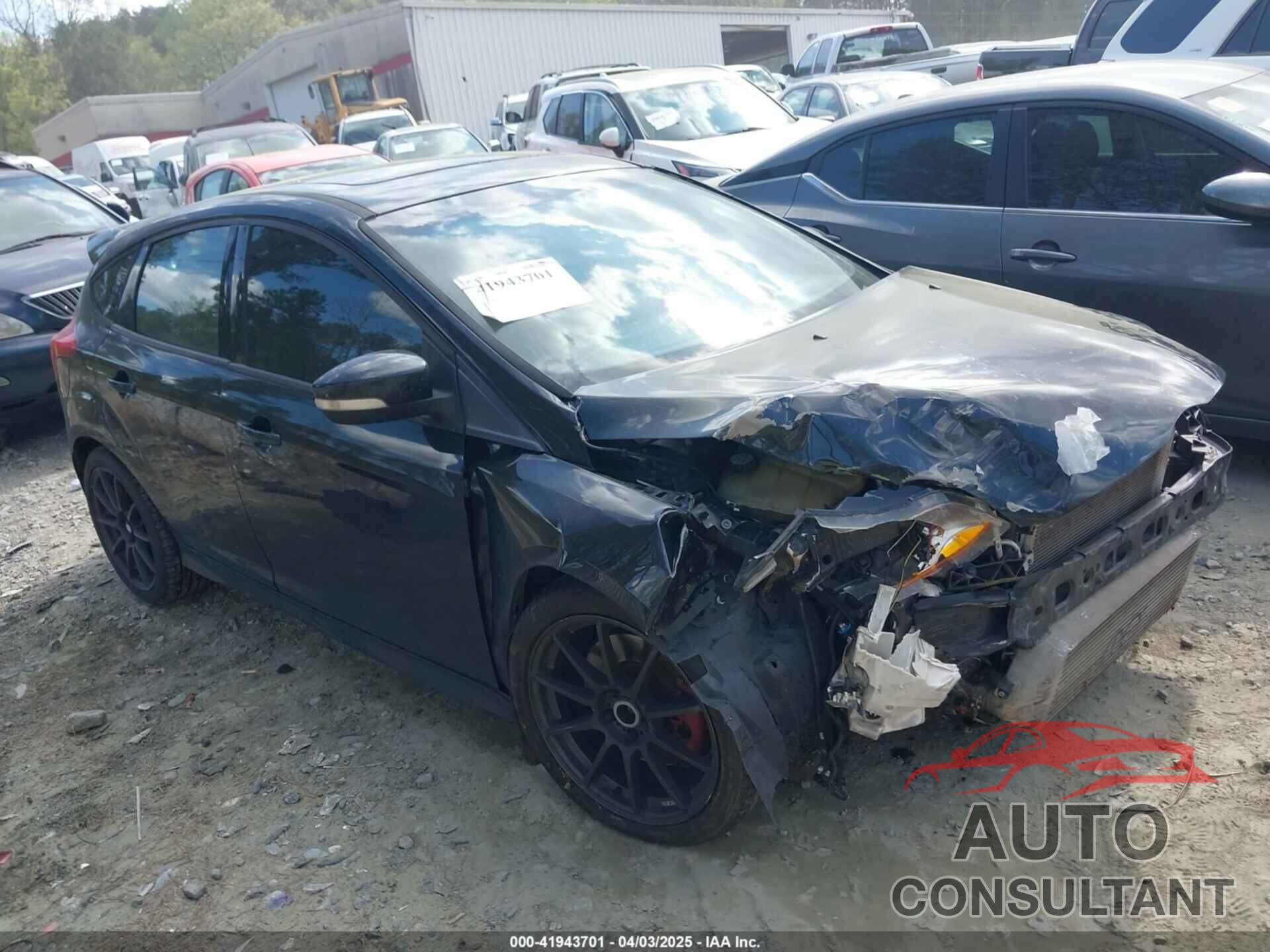 FORD FOCUS ST 2013 - 1FADP3L94DL142127