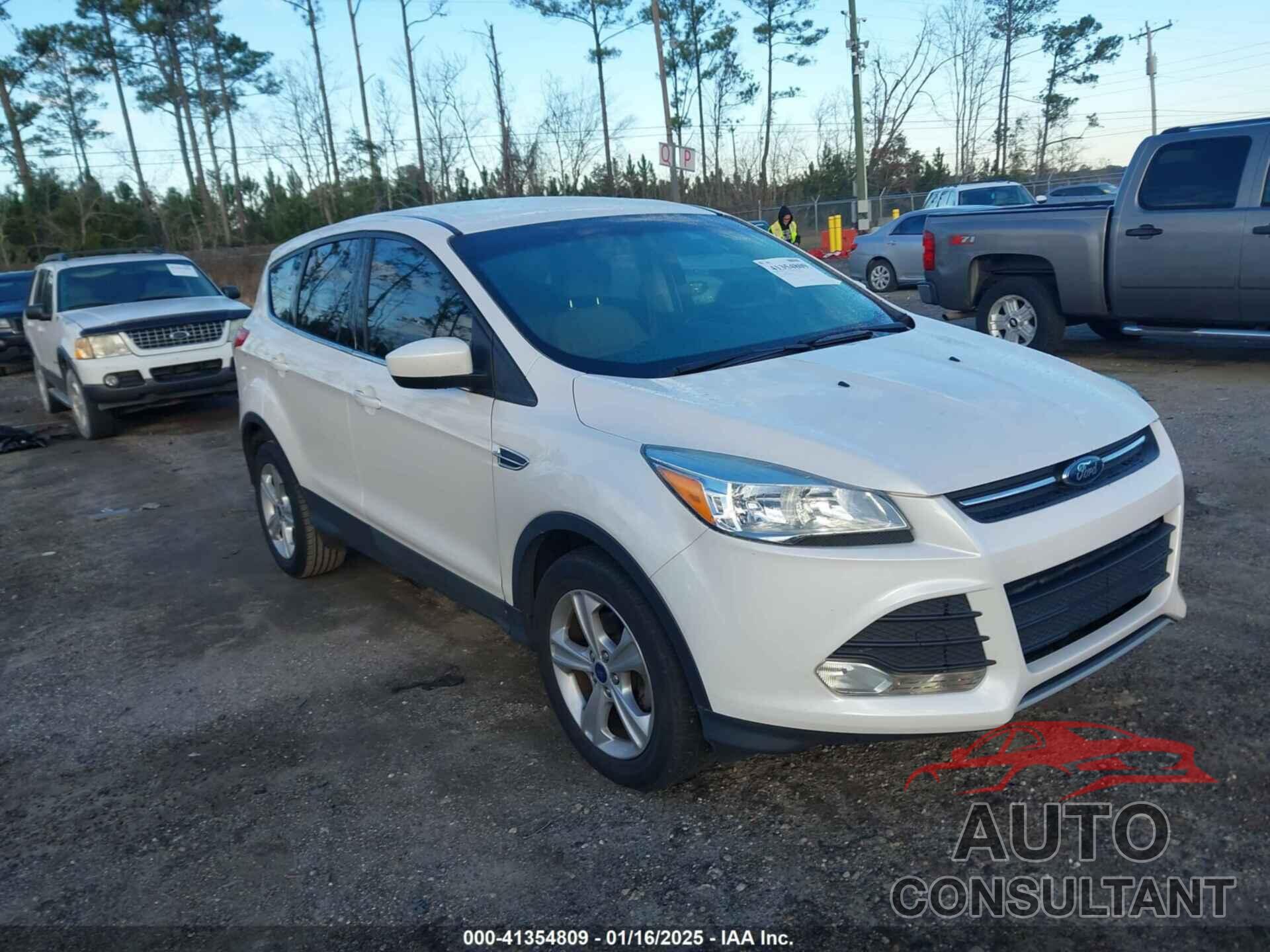 FORD ESCAPE 2016 - 1FMCU0G77GUB66938