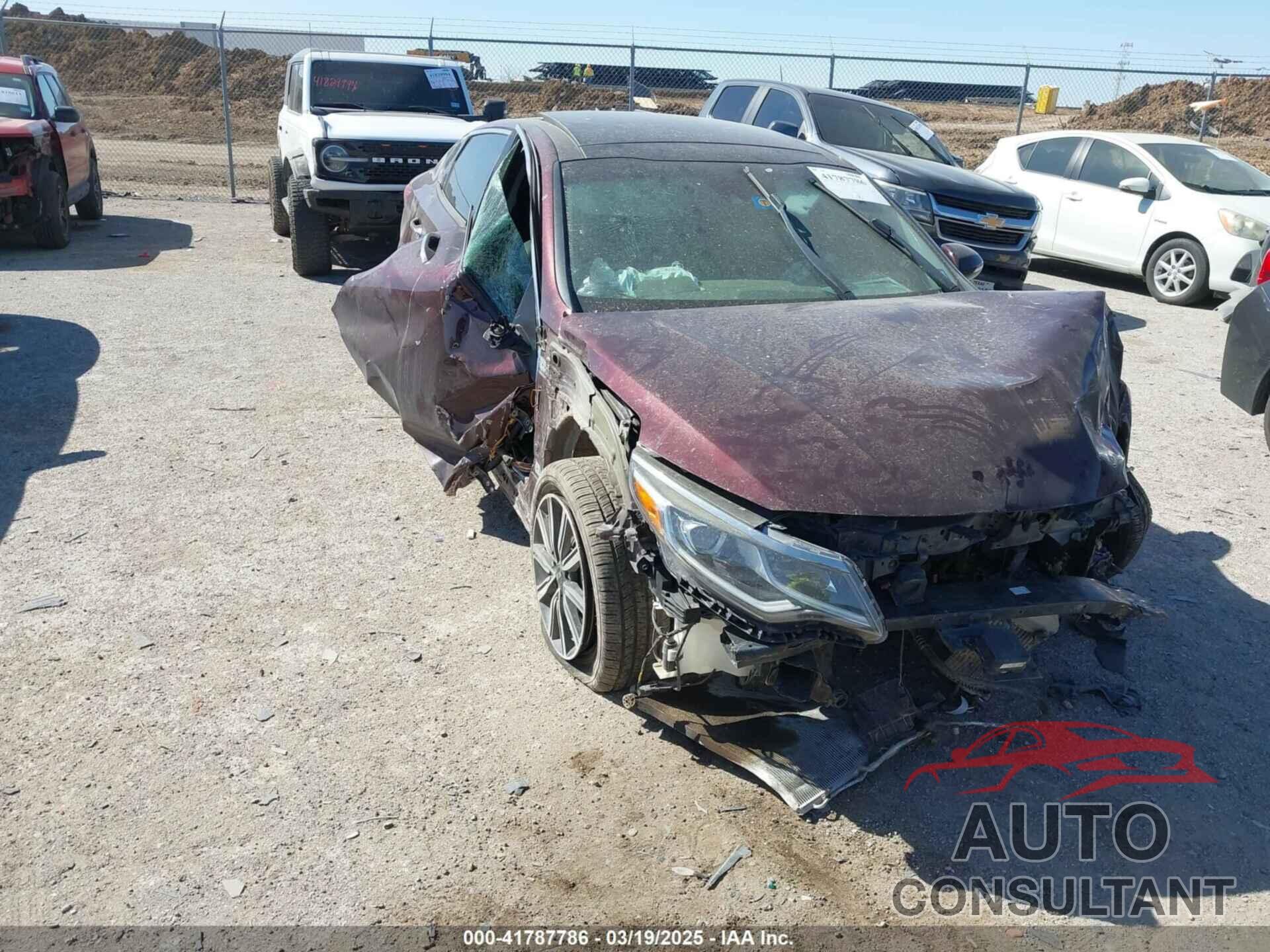 KIA OPTIMA 2019 - 5XXGU4L1XKG342572