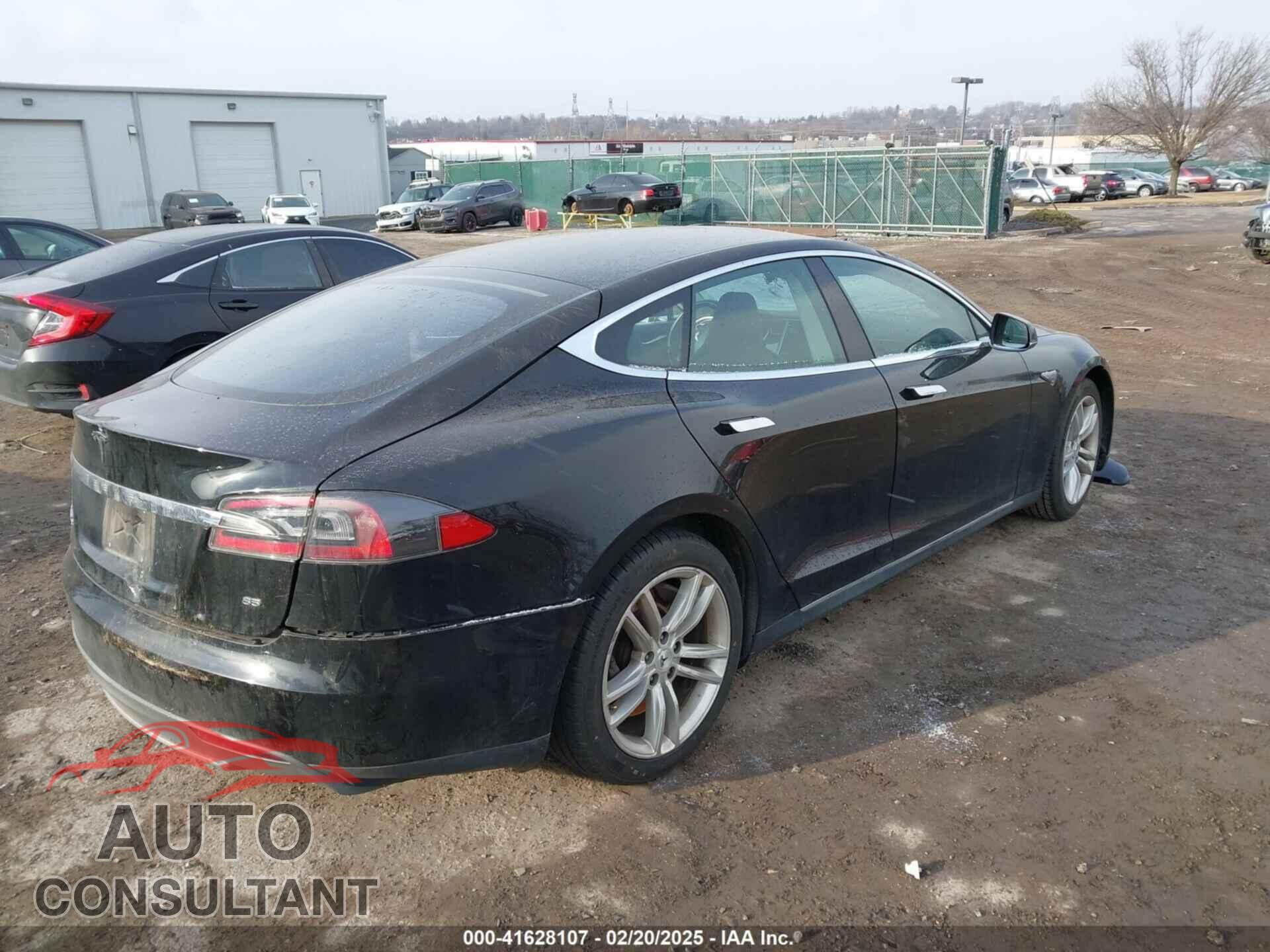 TESLA MODEL S 2013 - 5YJSA1DN6DFP16071