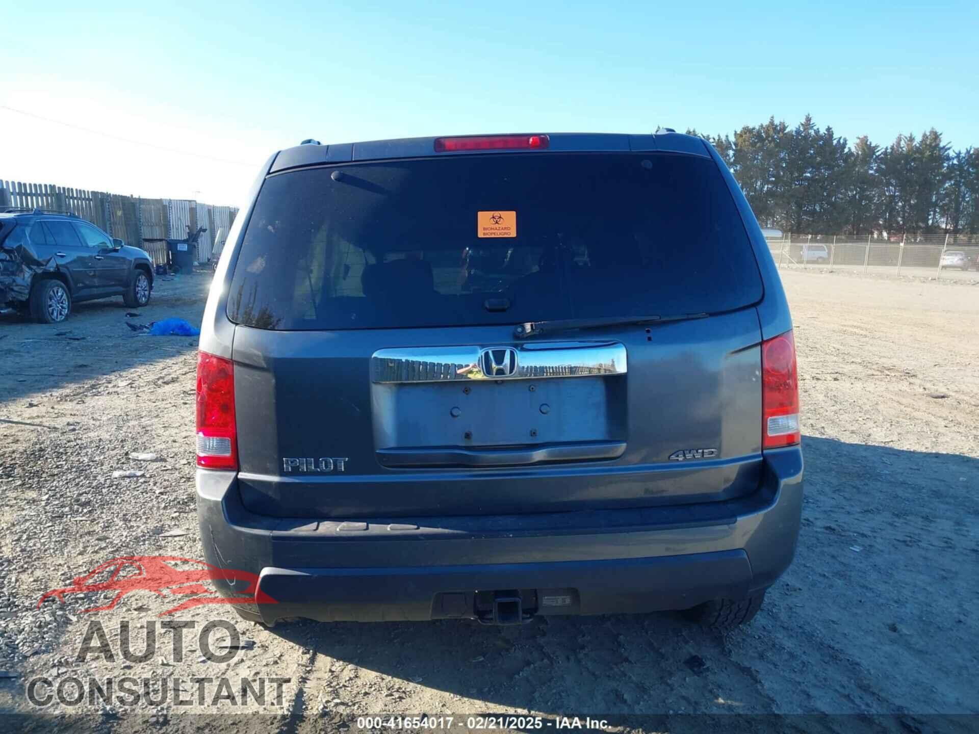 HONDA PILOT 2011 - 5FNYF4H59BB040610