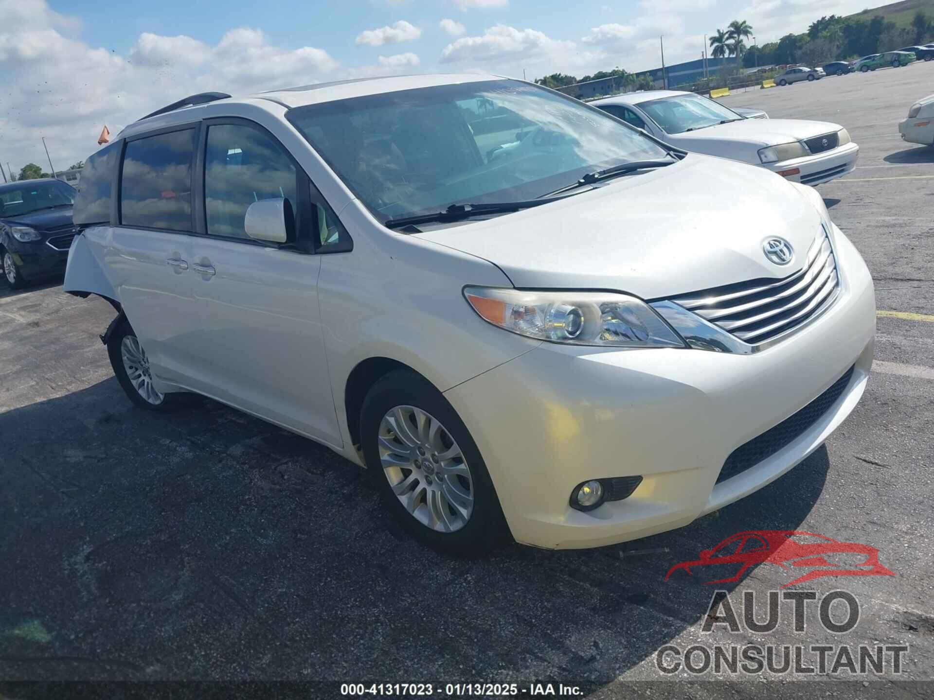 TOYOTA SIENNA 2017 - 5TDYZ3DC4HS823084