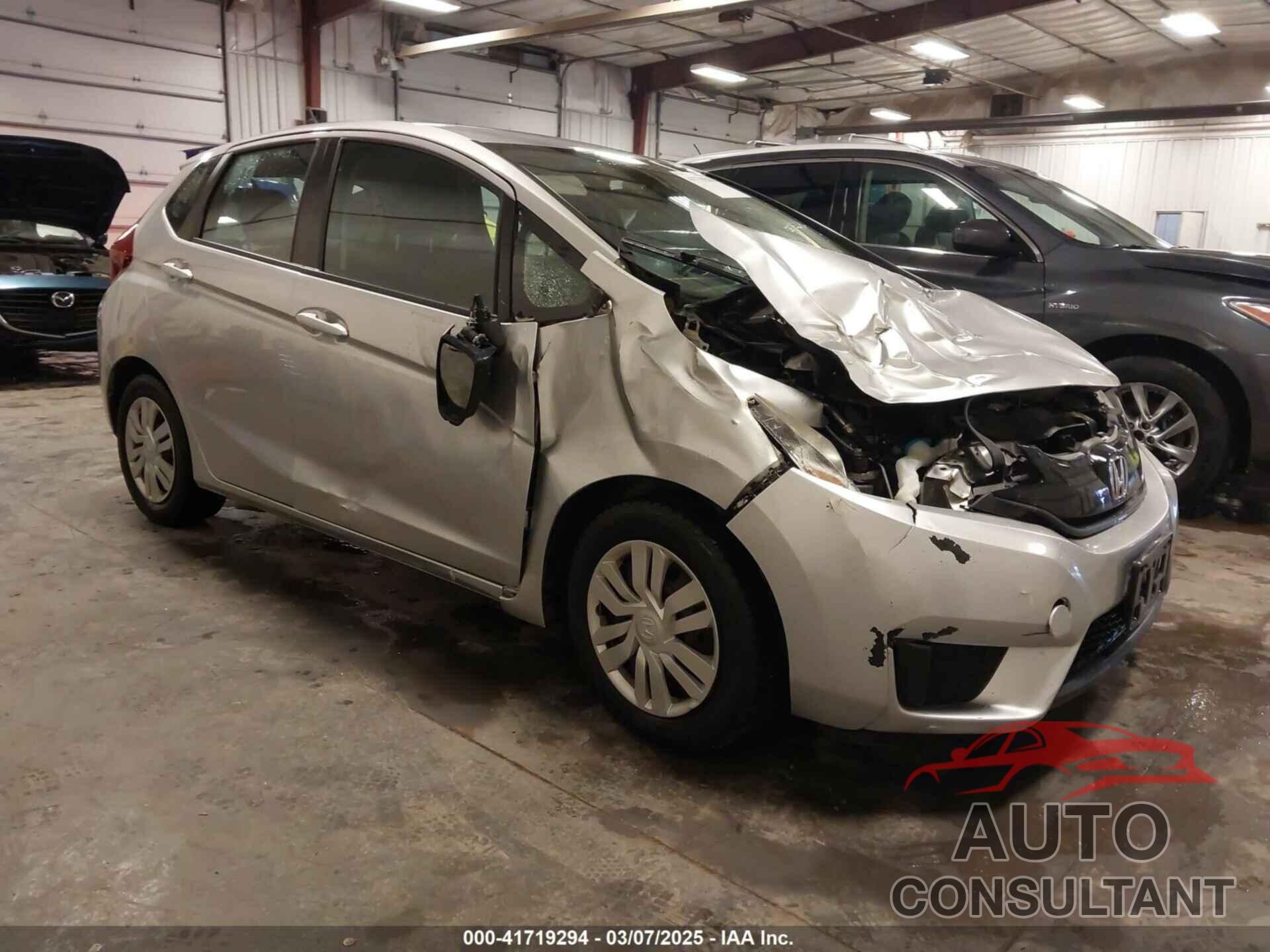 HONDA FIT 2015 - 3HGGK5H58FM743759