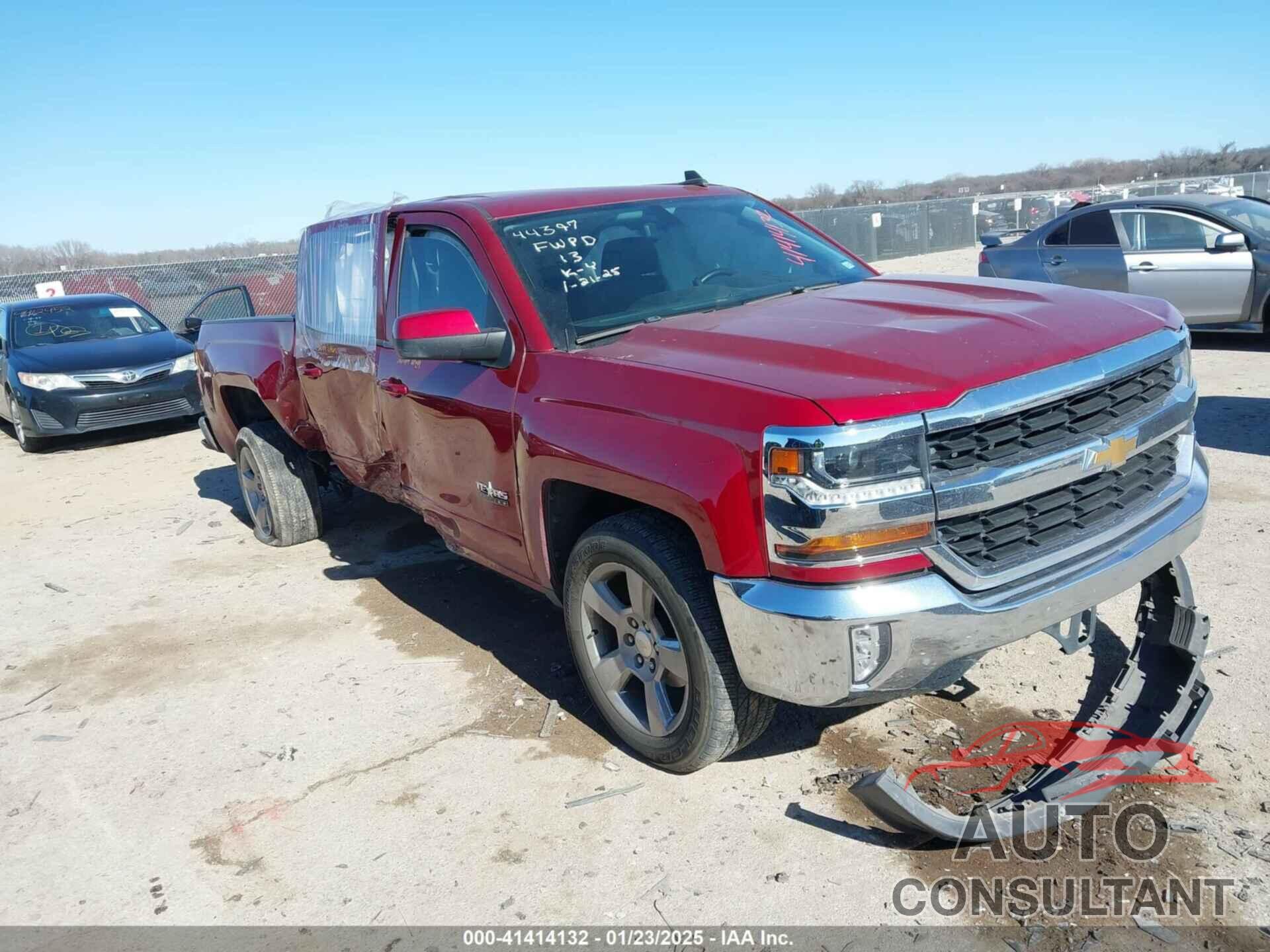 CHEVROLET SILVERADO 1500 2018 - 3GCPCREC0JG314676