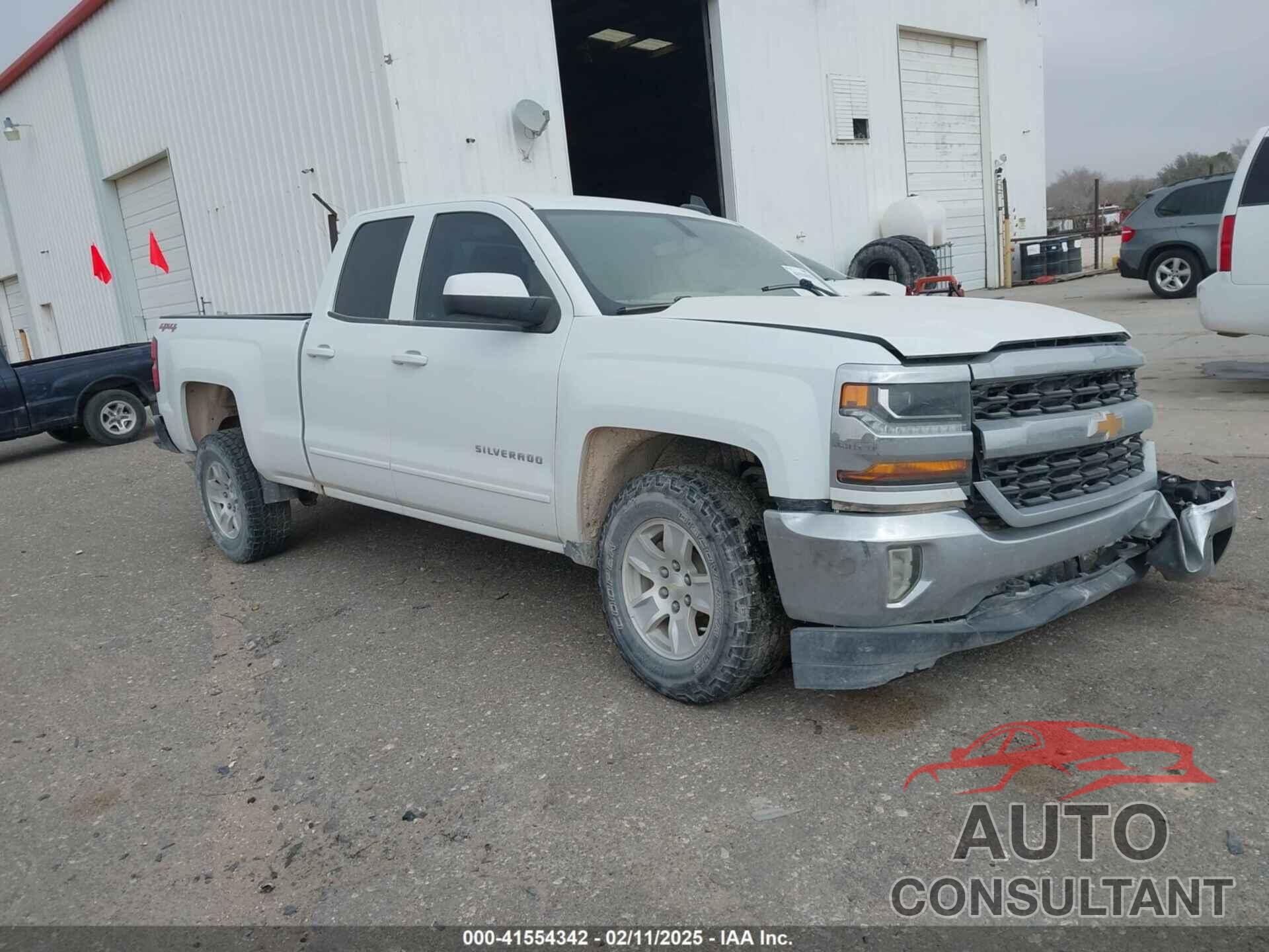 CHEVROLET SILVERADO 1500 2017 - 1GCVKREC6HZ351364