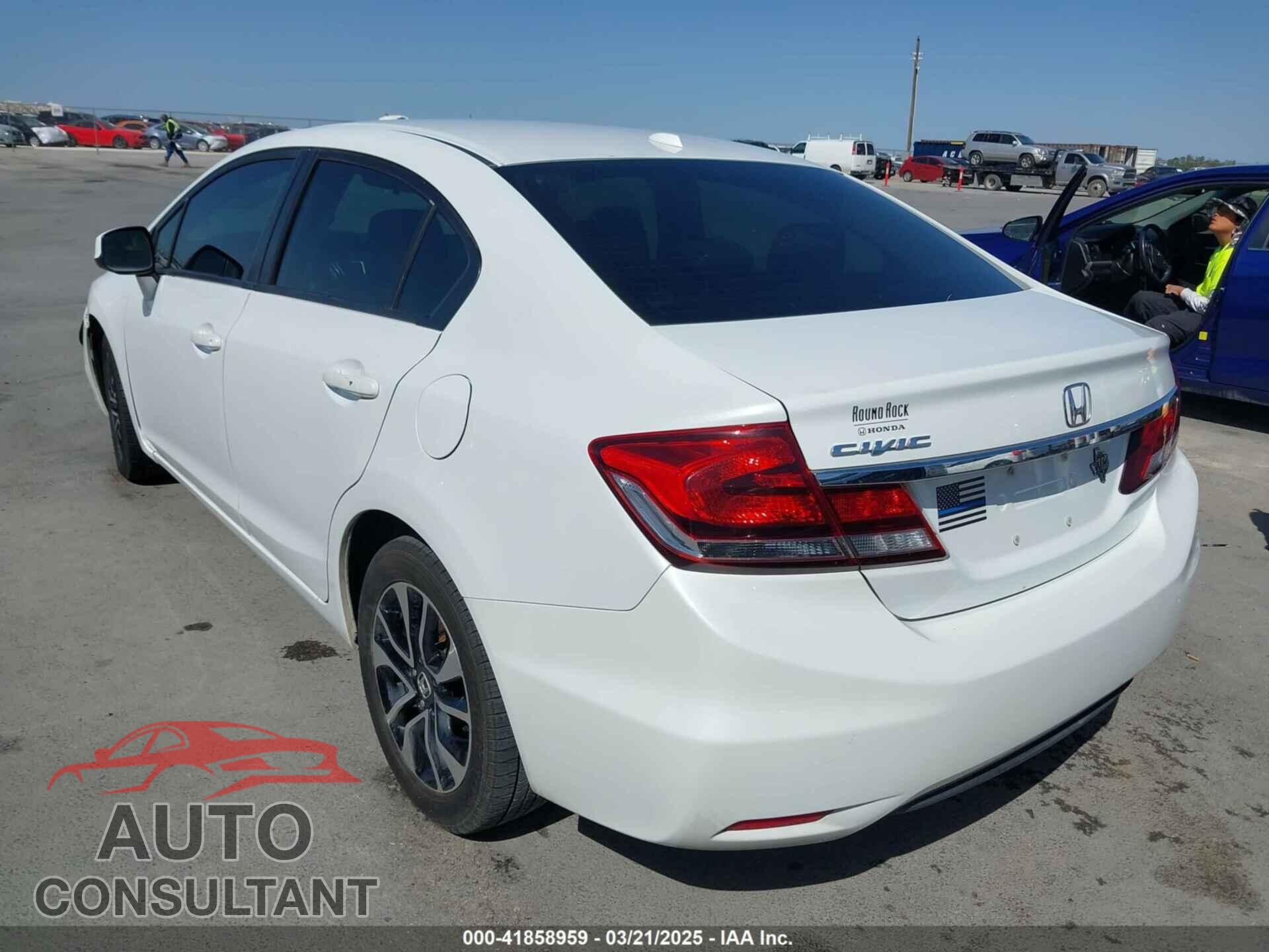 HONDA CIVIC 2013 - 19XFB2F94DE048572