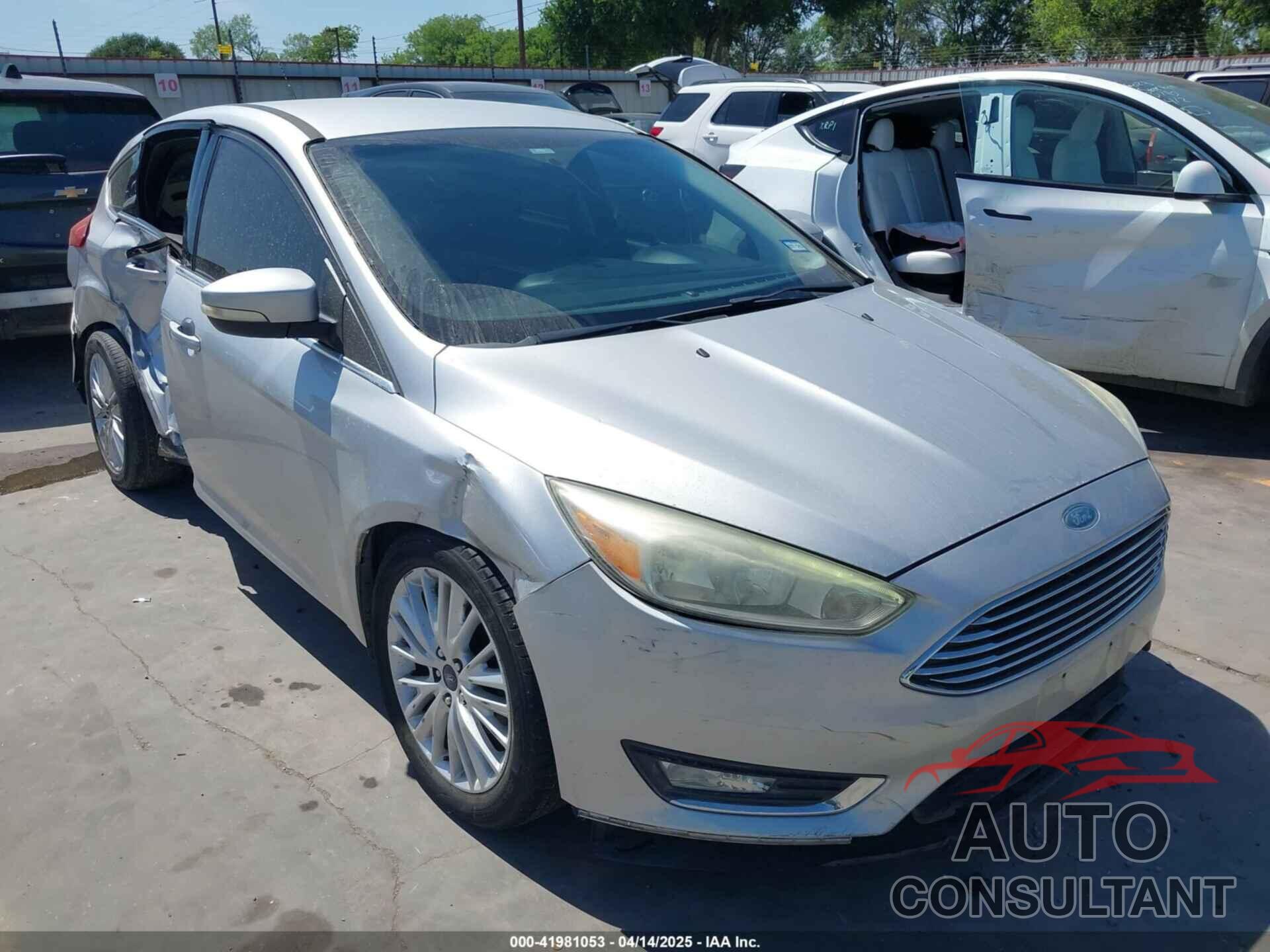 FORD FOCUS 2015 - 1FADP3N23FL356822