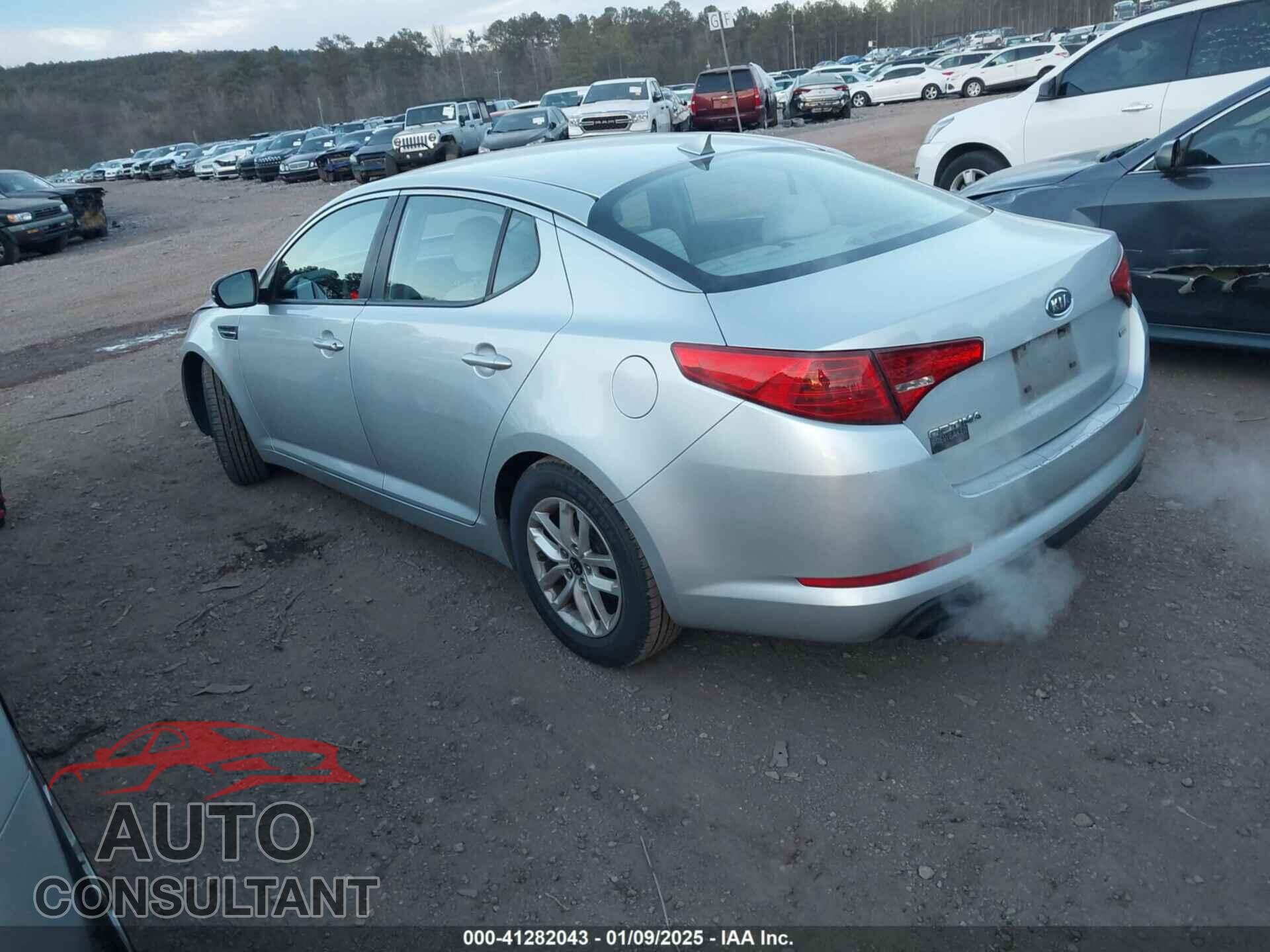 KIA OPTIMA 2011 - KNAGM4A78B5122064
