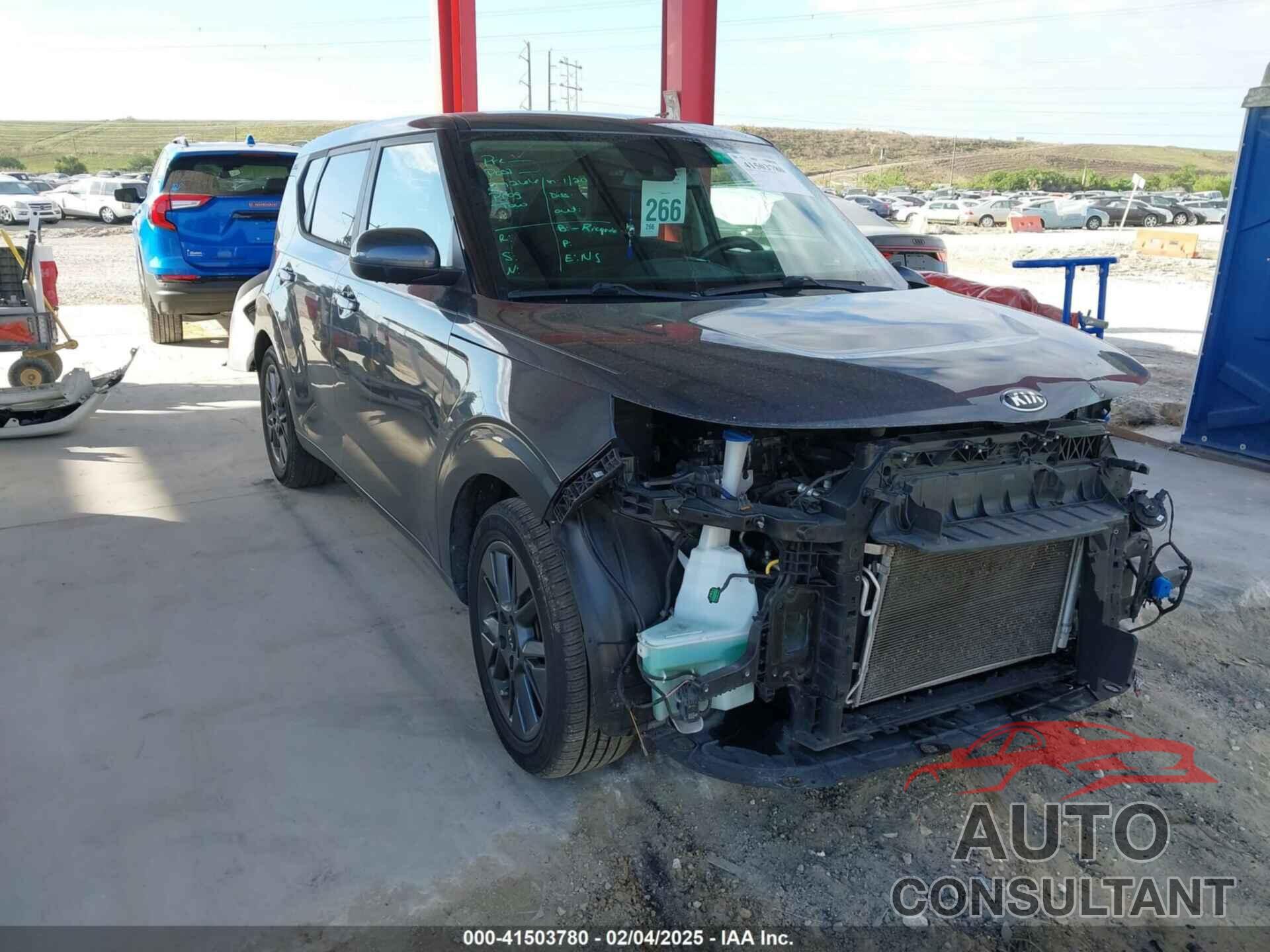 KIA SOUL 2021 - KNDJ33AU2M7768378