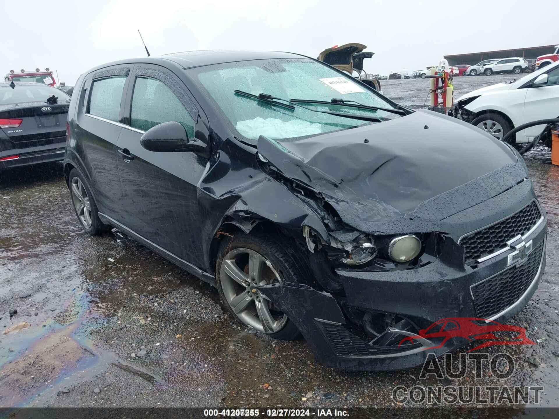 CHEVROLET SONIC 2013 - 1G1JG6SB3D4171981