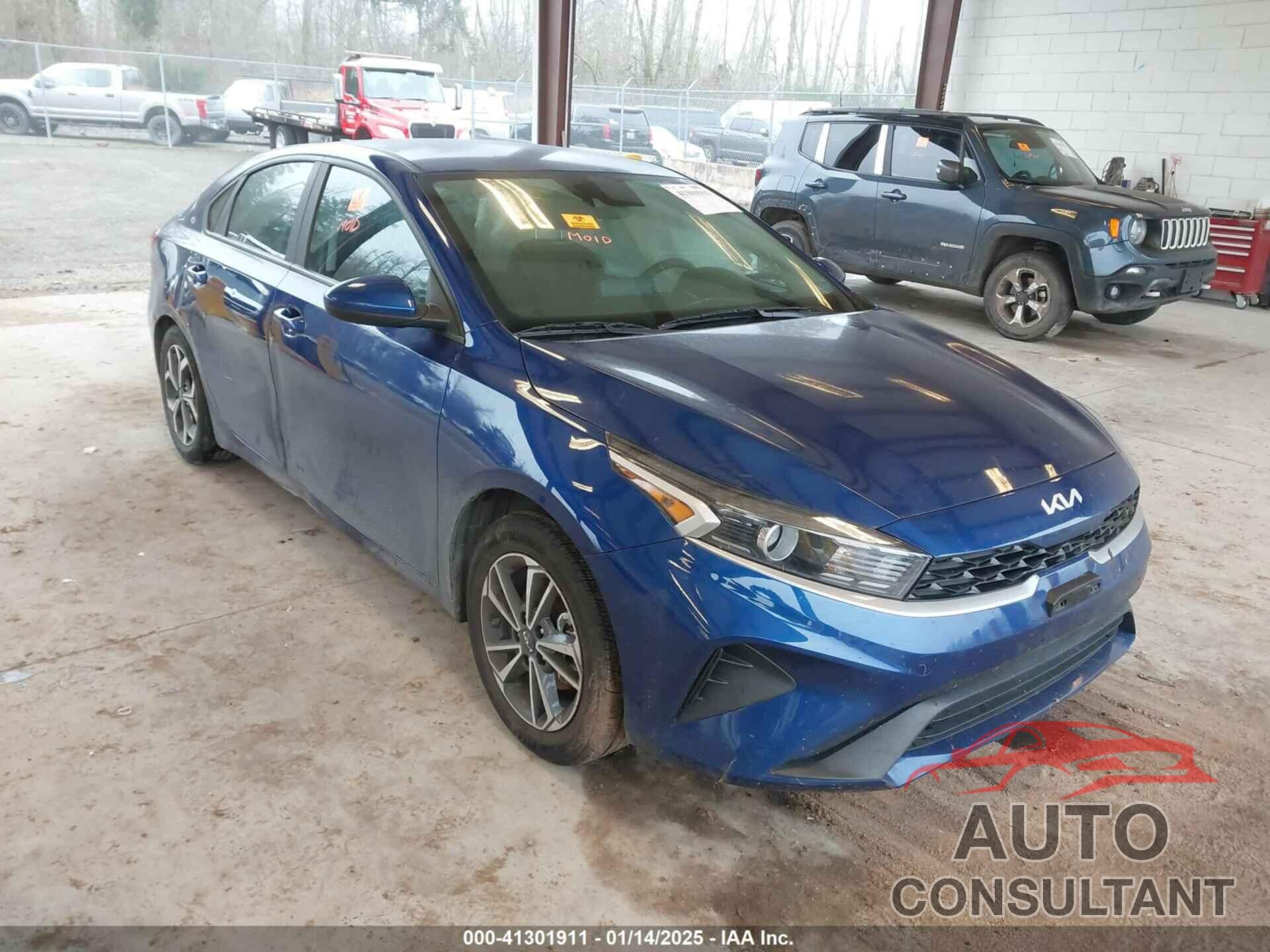 KIA FORTE 2023 - 3KPF24AD3PE579029
