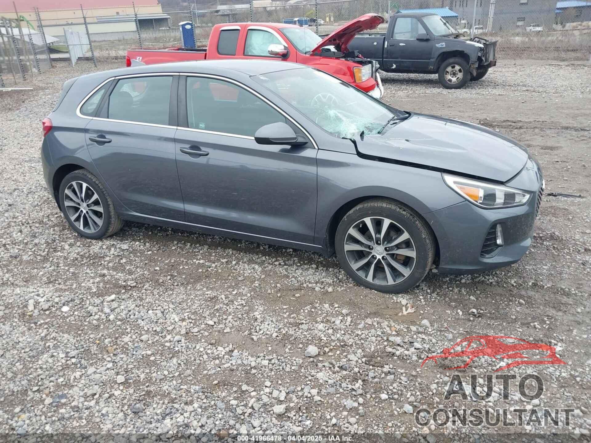 HYUNDAI ELANTRA GT 2018 - KMHH35LE3JU078597