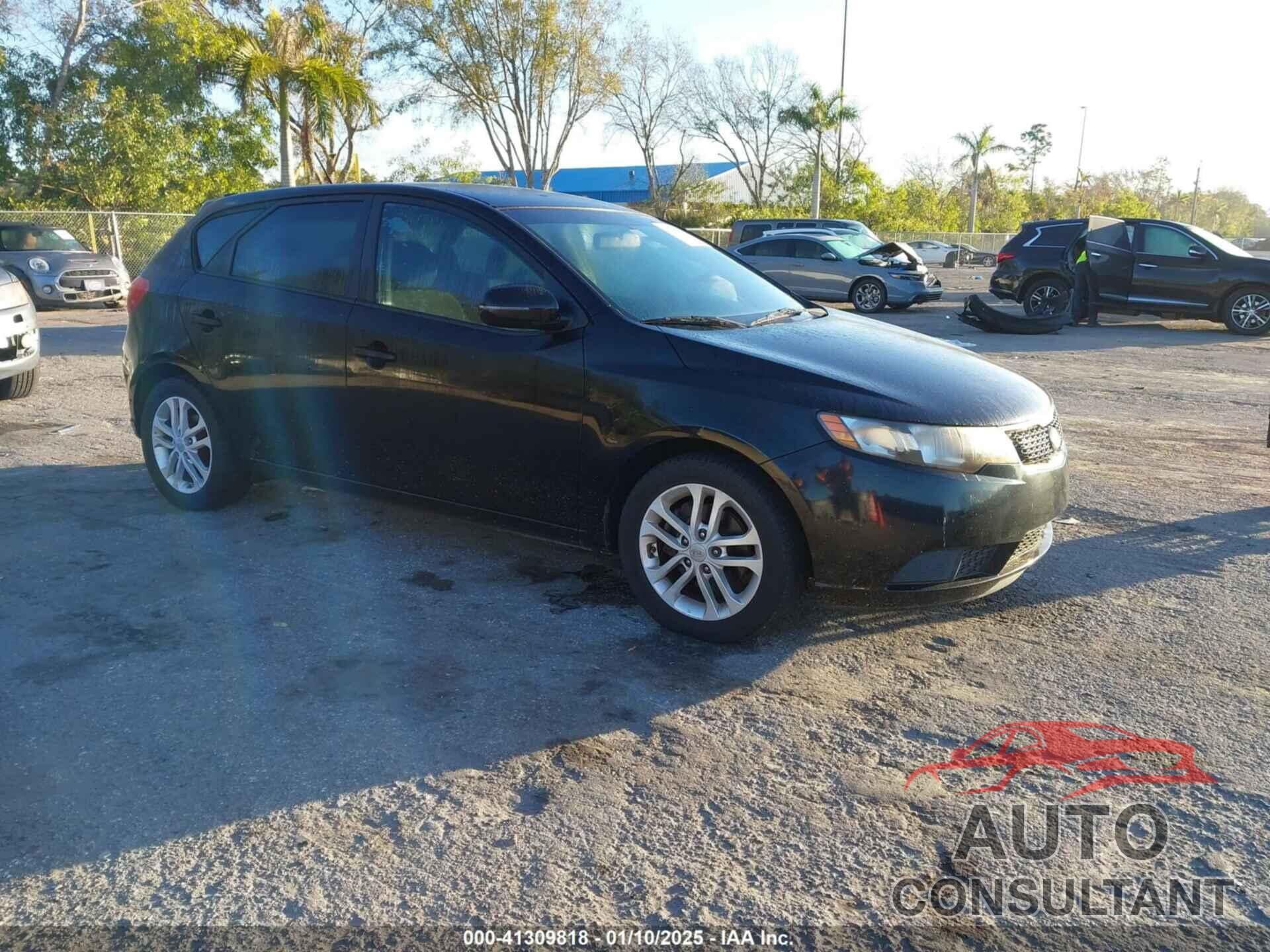 KIA FORTE 5-DOOR 2011 - KNAFU5A27B5368237