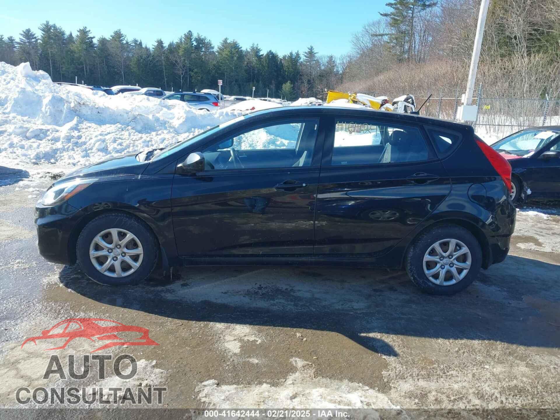 HYUNDAI ACCENT 2013 - KMHCT5AE9DU082462