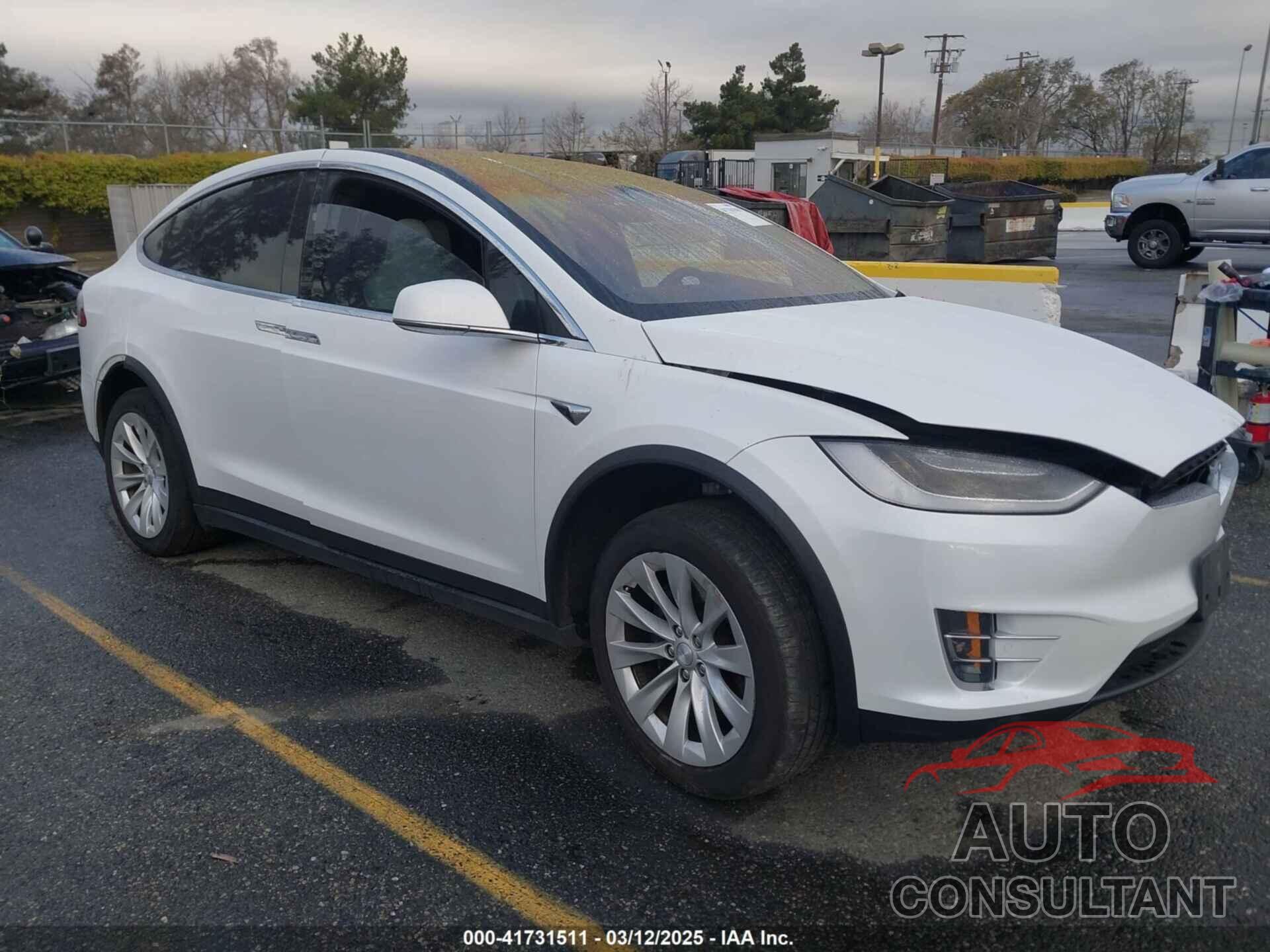 TESLA MODEL X 2018 - 5YJXCBE2XJF102341