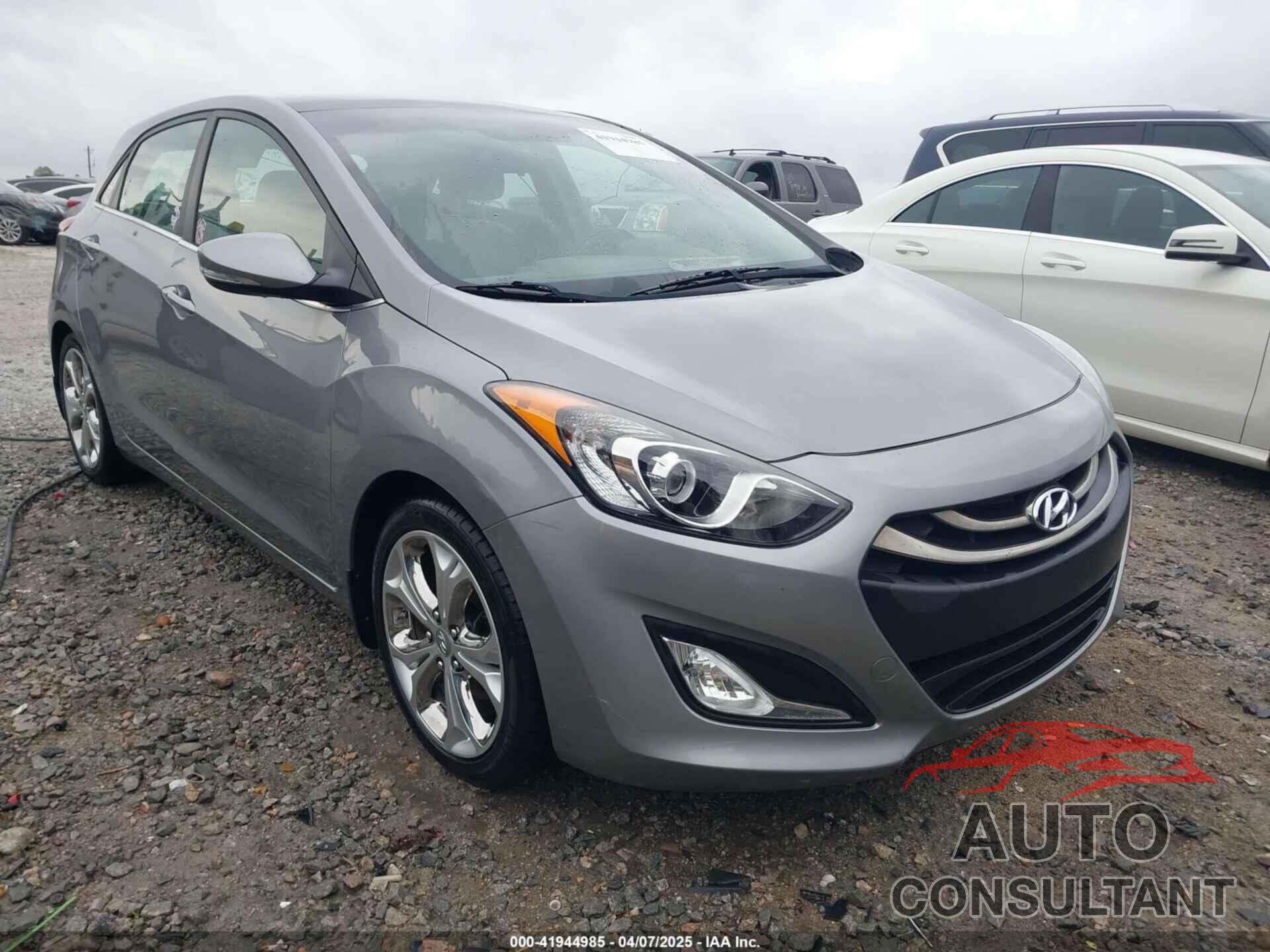 HYUNDAI ELANTRA GT 2013 - KMHD35LEXDU114448