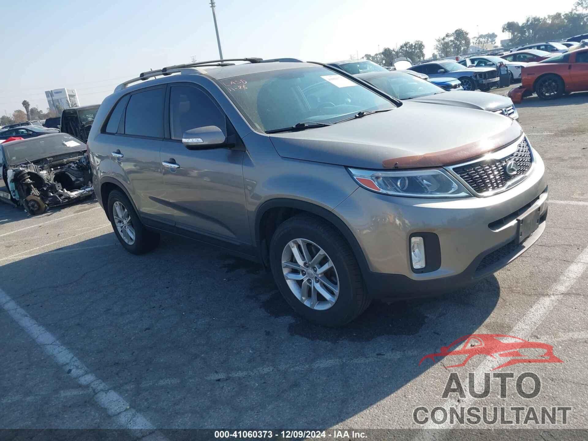 KIA SORENTO 2015 - 5XYKT4A67FG637562
