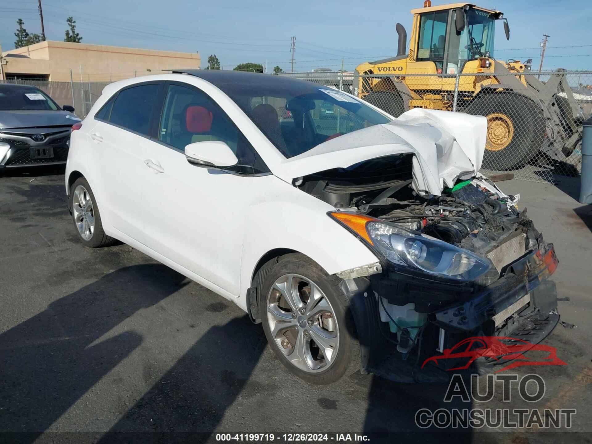 HYUNDAI ELANTRA GT 2013 - KMHD35LE8DU131071