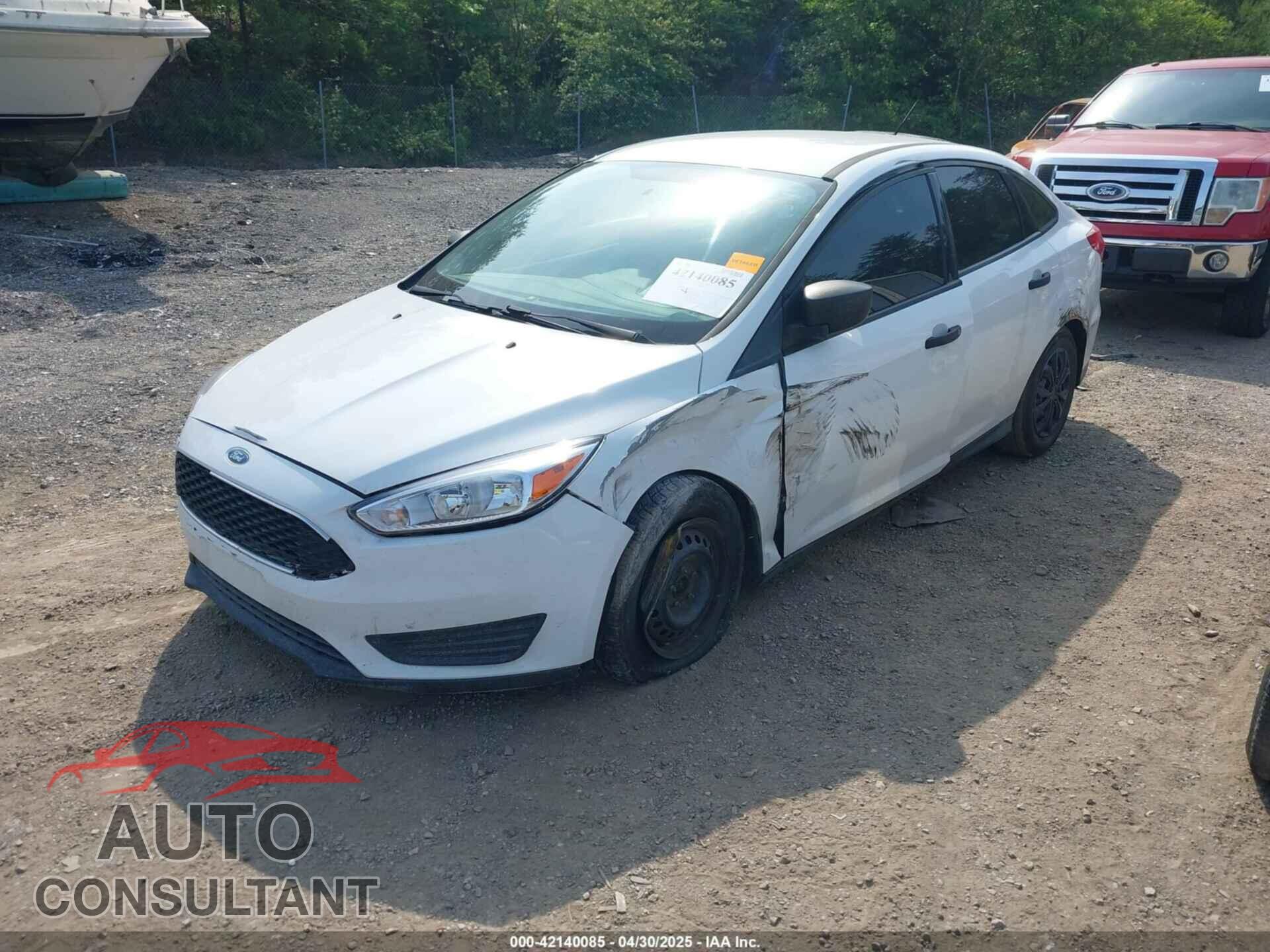 FORD FOCUS 2015 - 1FADP3E28FL321466