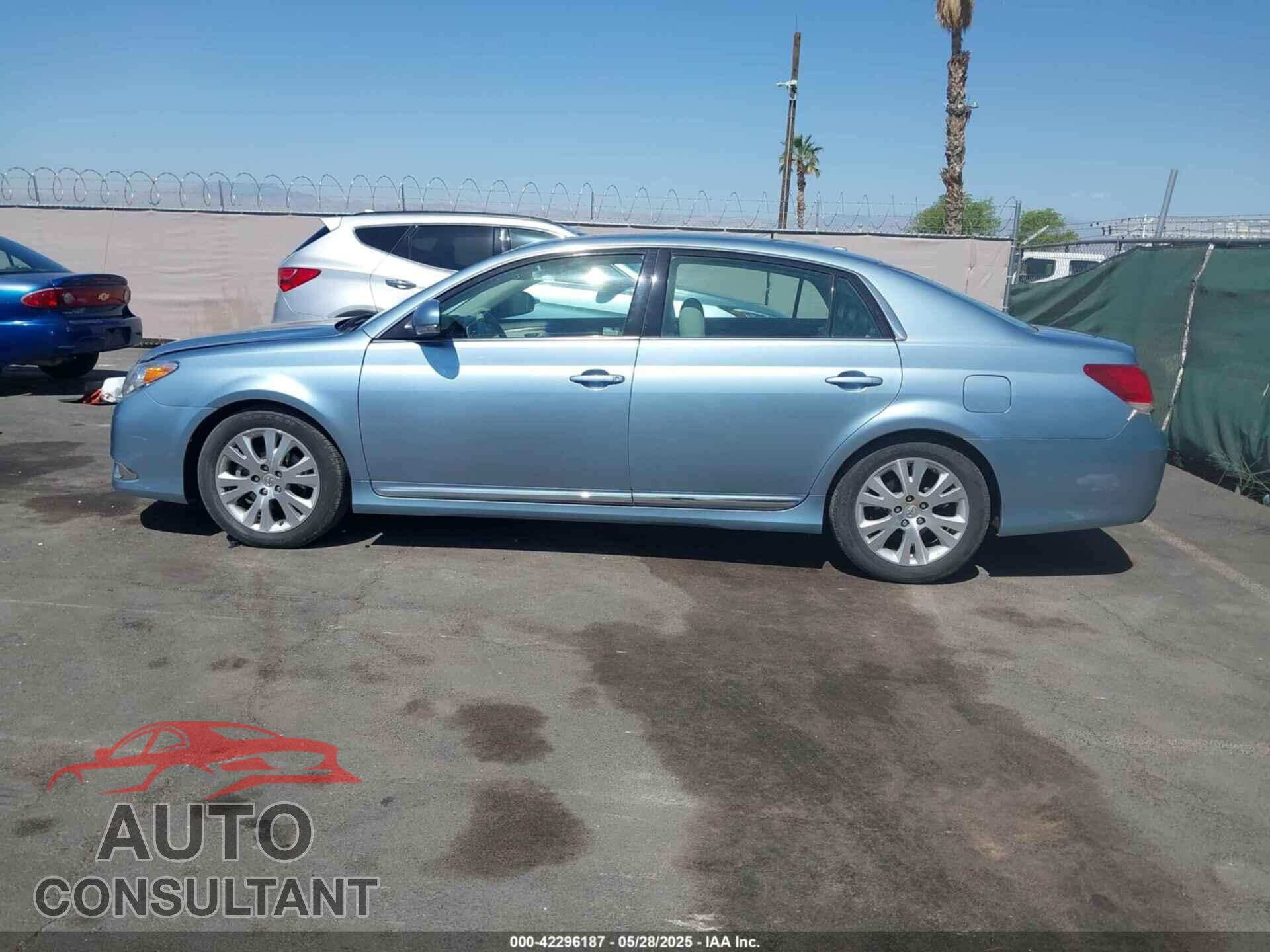 TOYOTA AVALON 2011 - 4T1BK3DB1BU381204