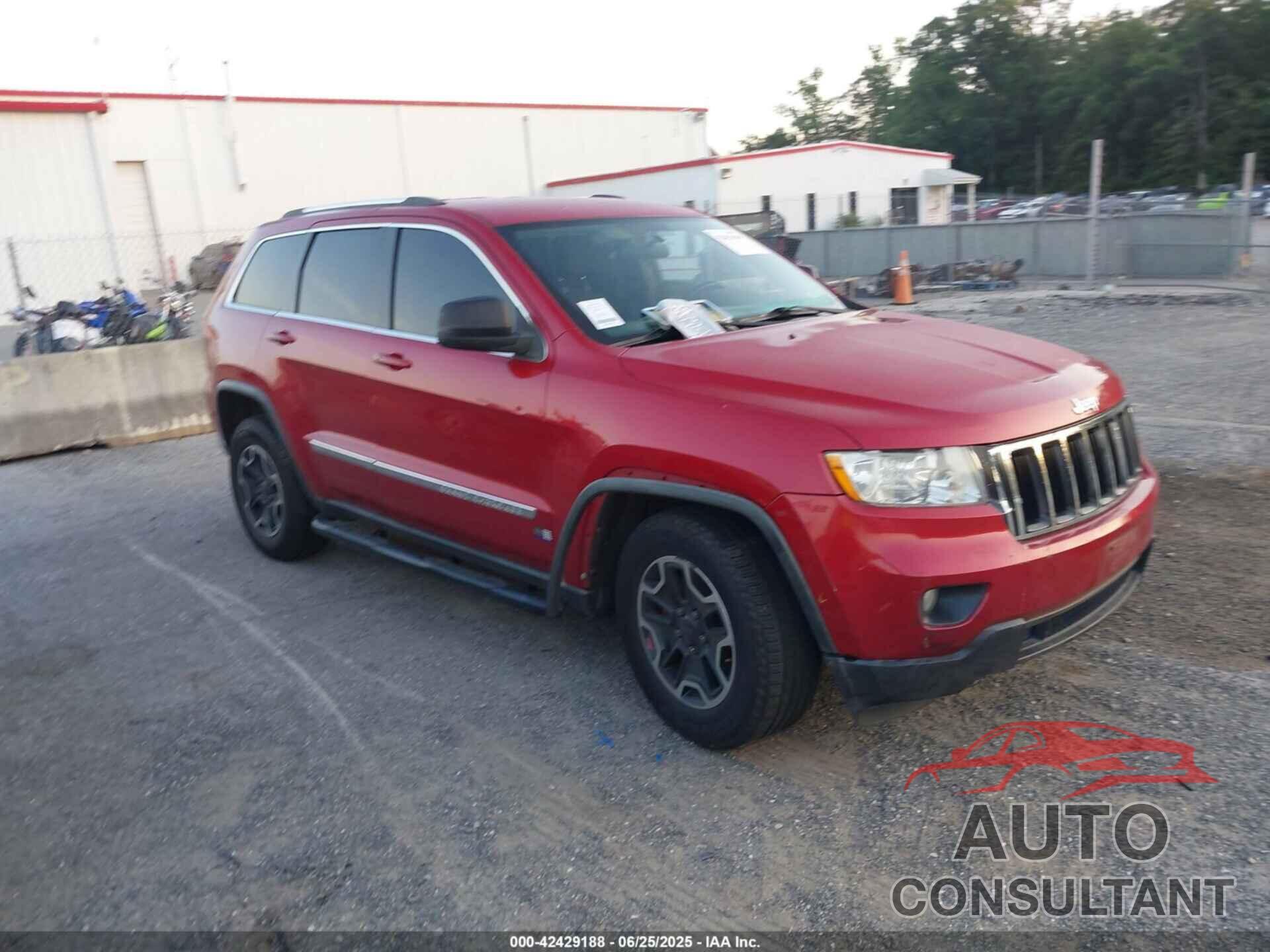 JEEP GRAND CHEROKEE 2011 - 1J4RR4GG5BC506958