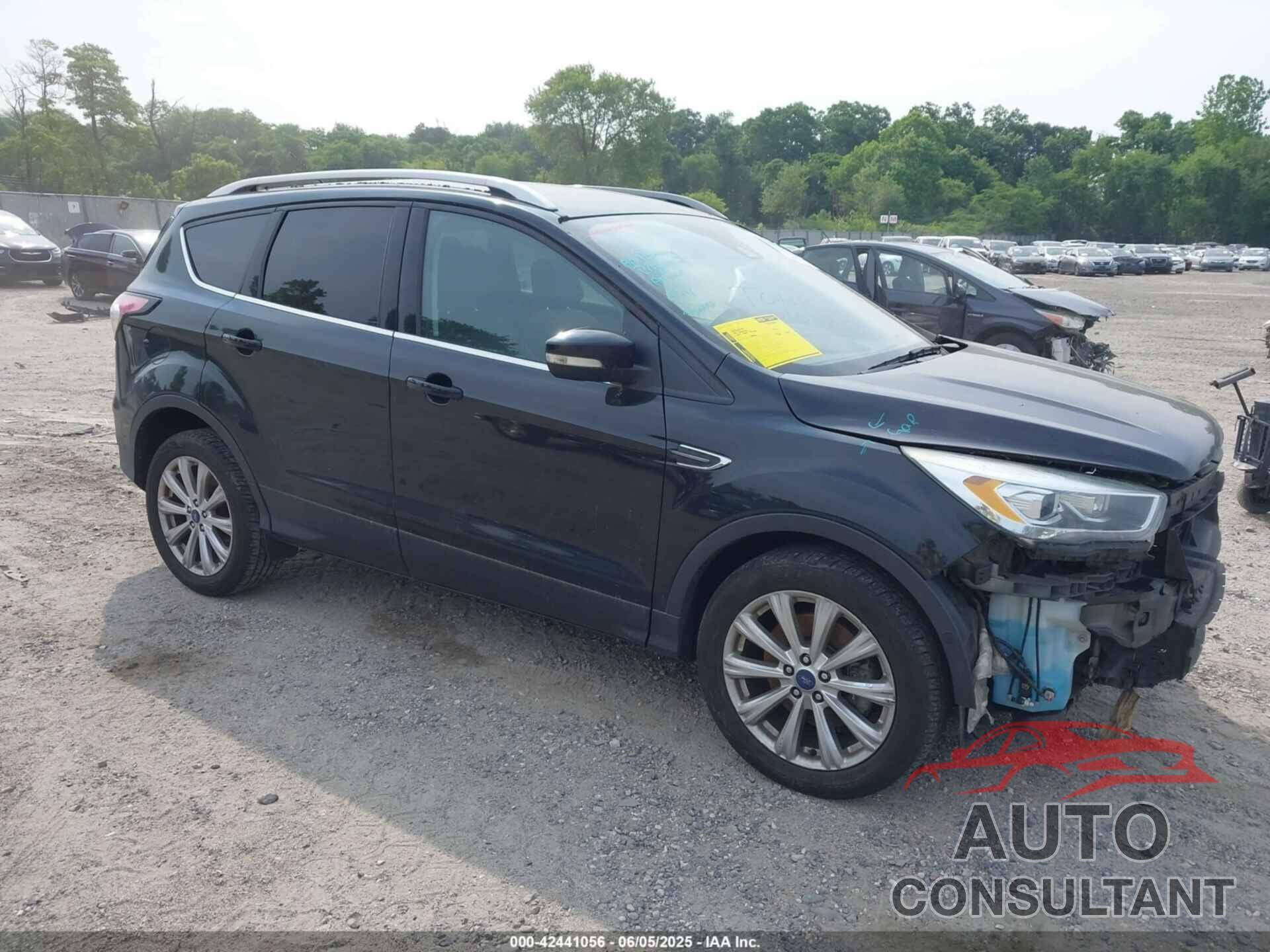 FORD ESCAPE 2017 - 1FMCU9JD3HUC82237