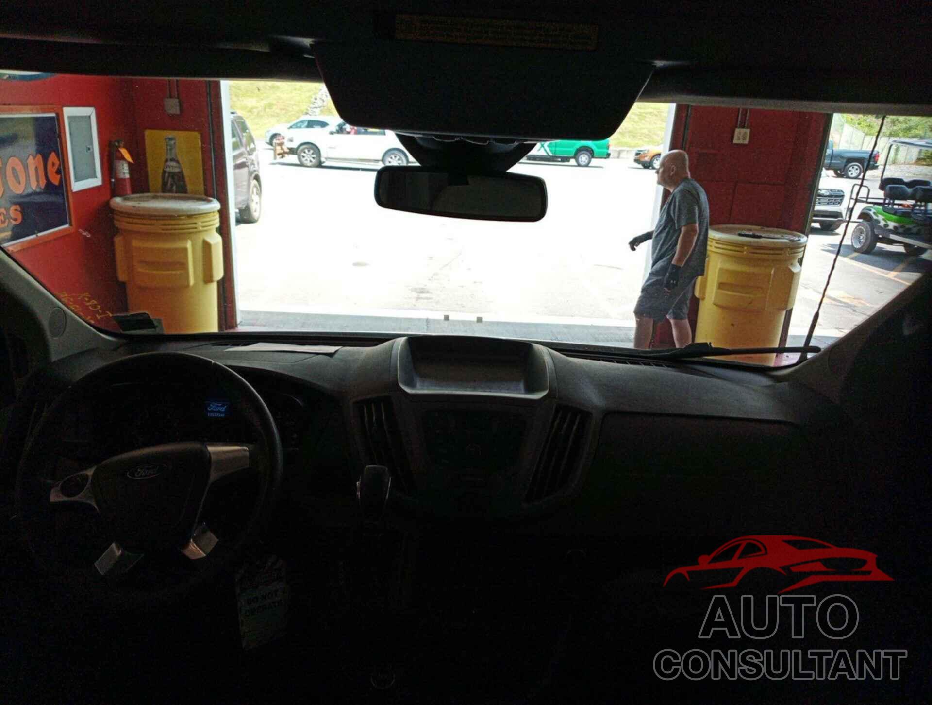 FORD TRANSIT-150 2018 - 1FTYE1CMXJKB42242