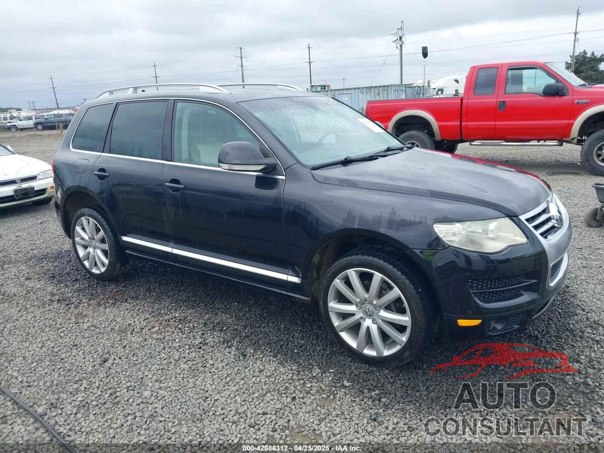 VOLKSWAGEN TOUAREG 2010 - WVGAK7A99AD001240