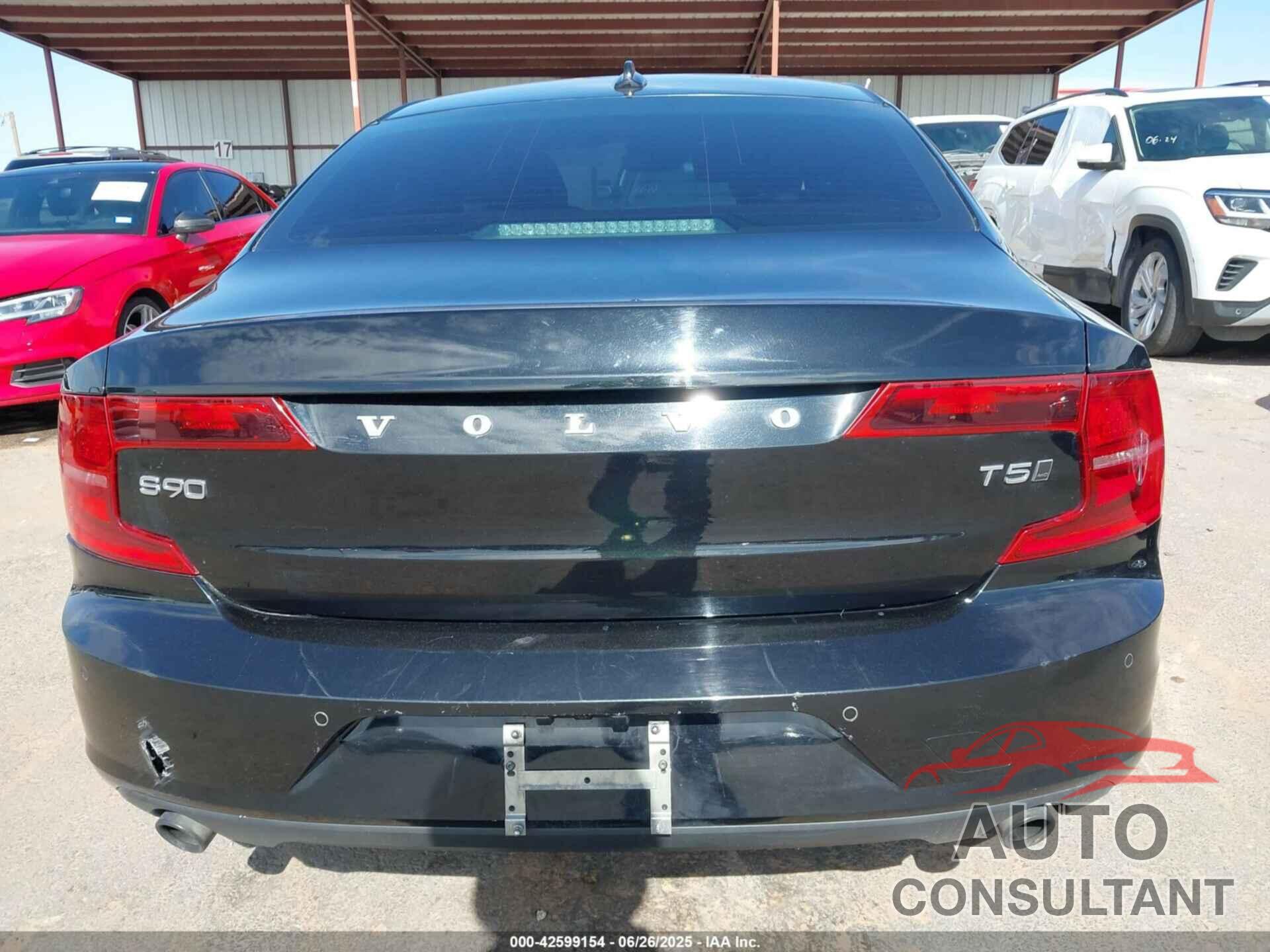 VOLVO S90 2018 - LVY982MK6JP028281