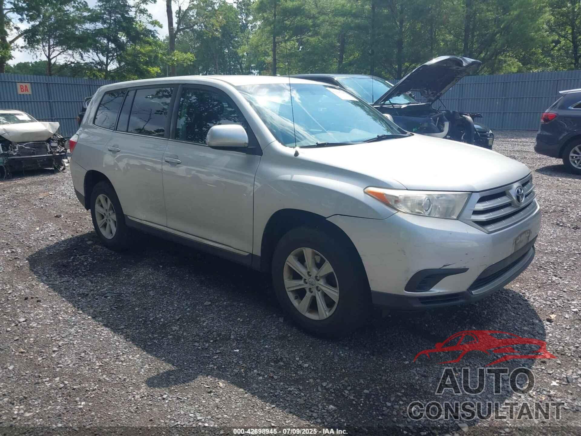 TOYOTA HIGHLANDER 2012 - 5TDBK3EH8CS140401